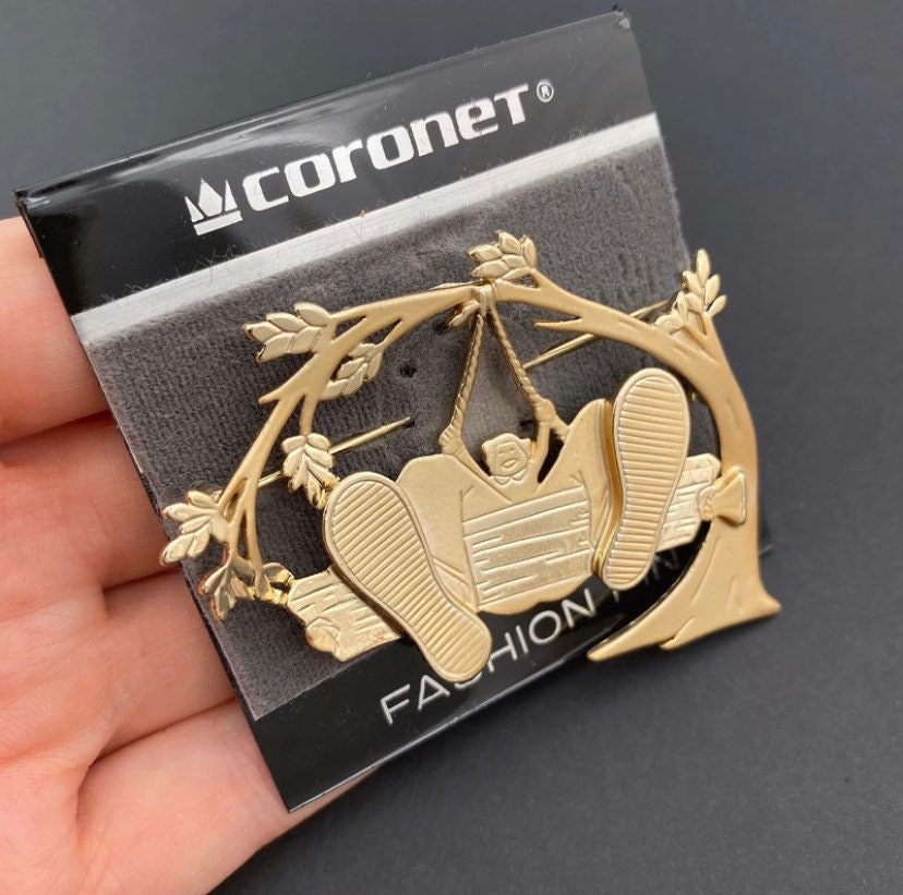 Vintage Coronet gold tone large funny brooch