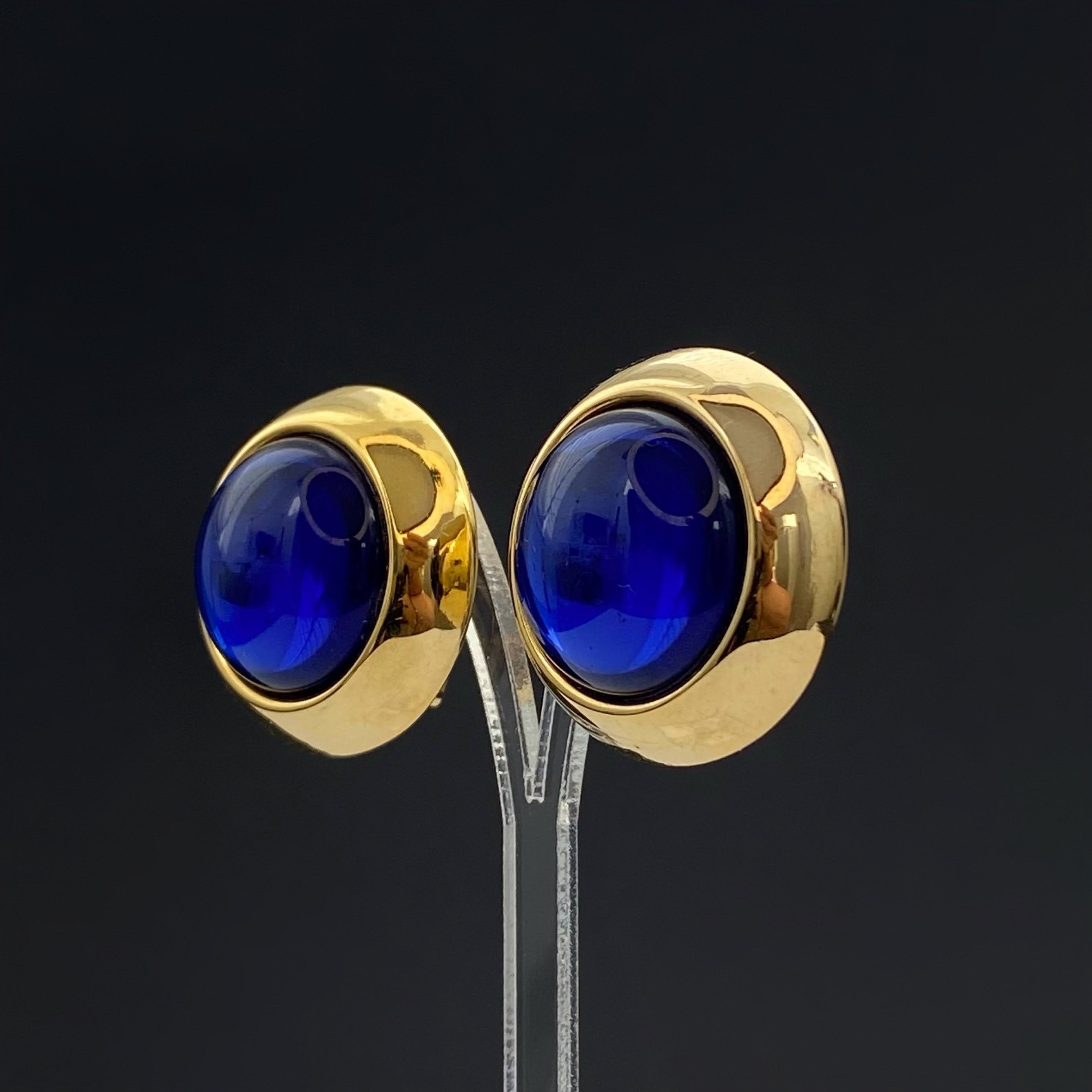 Vintage gold tone and navy lucite round clip on earrings Vintage 80s jewelry