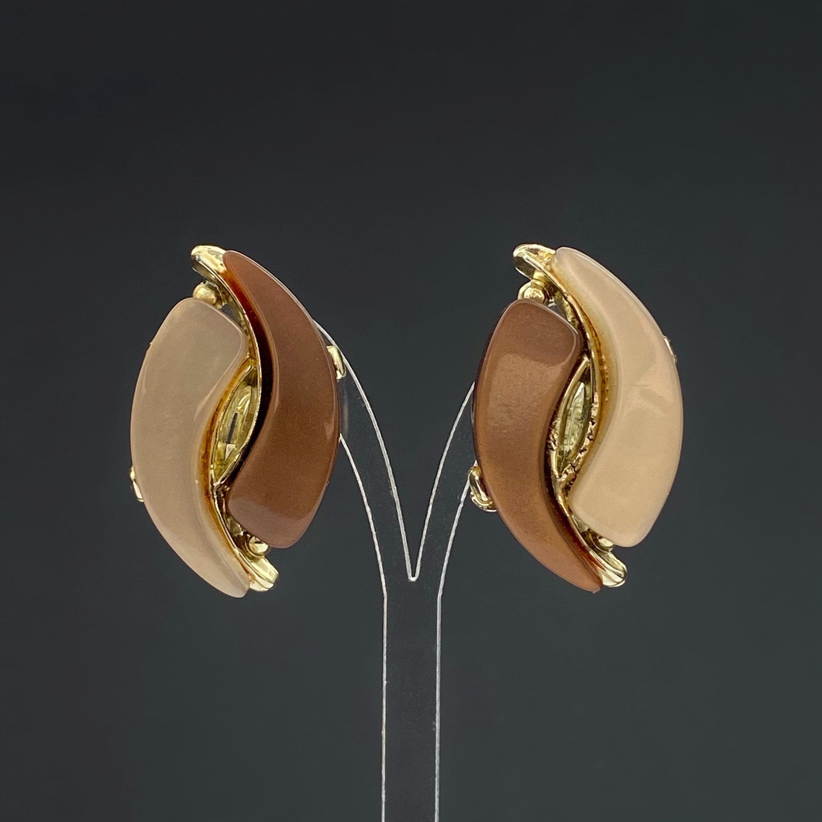 Vintage Lucite Clip On Earrings: Beige & Brown Costume Jewelry
