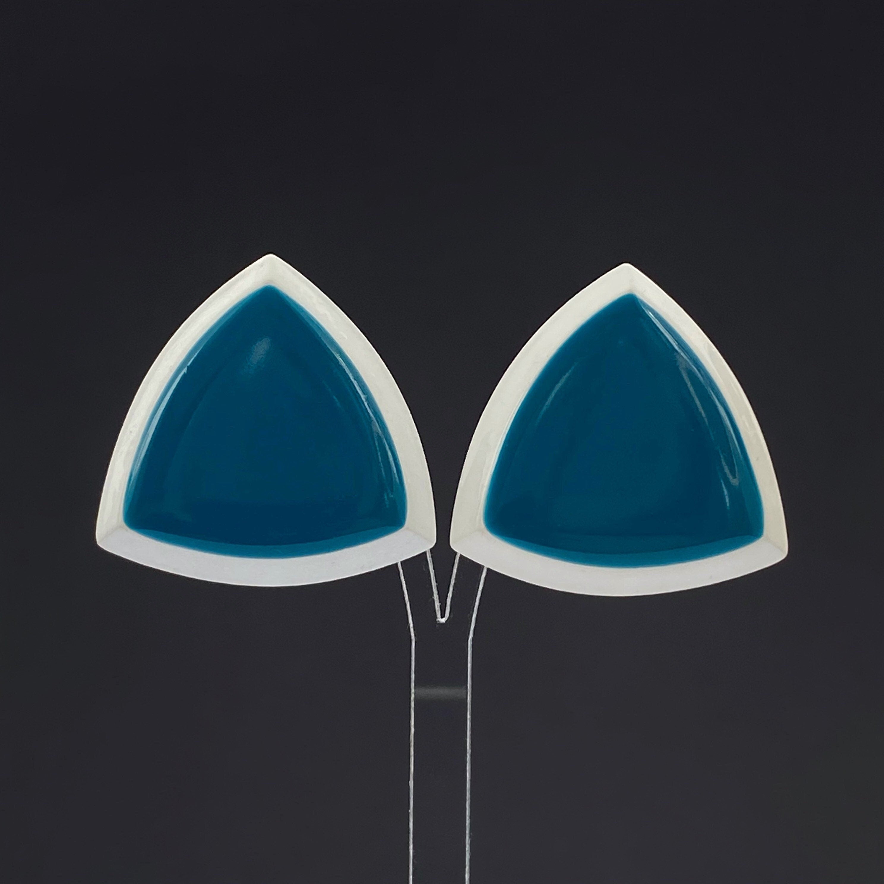 Vintage white and blue enamel triangle stud earrings