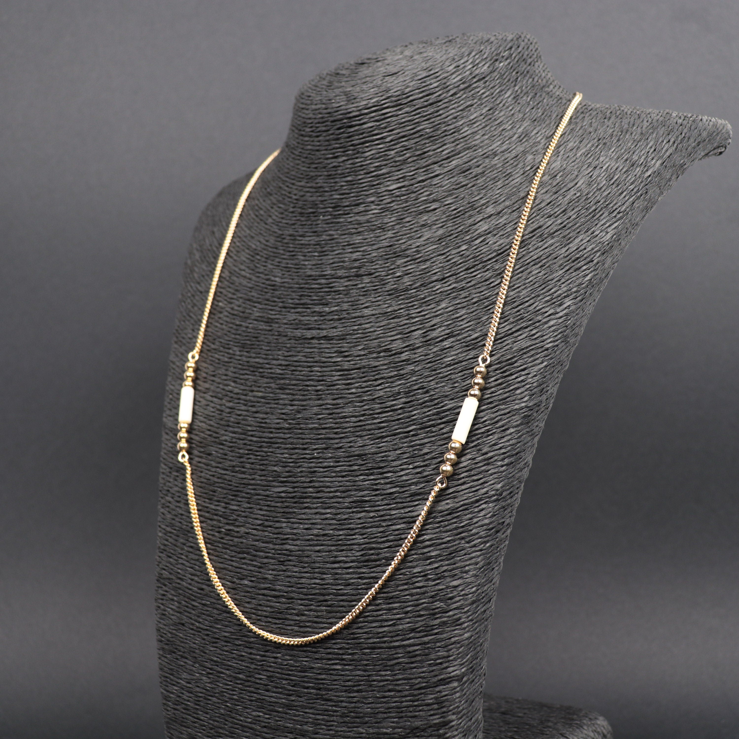 Vintage AVON gold tone and white beads chain necklace