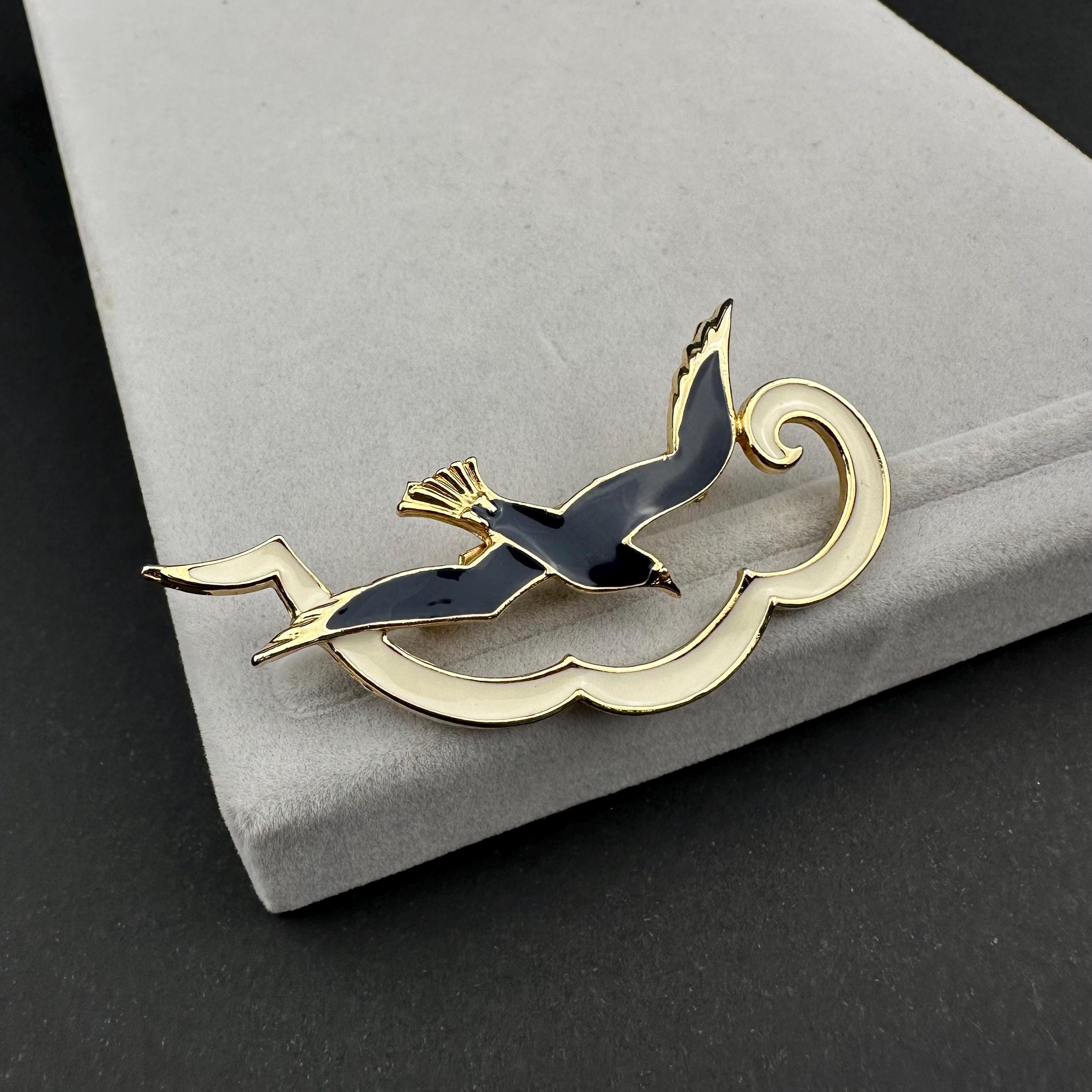 Vintage gold tone and blue enamel seagull brooch