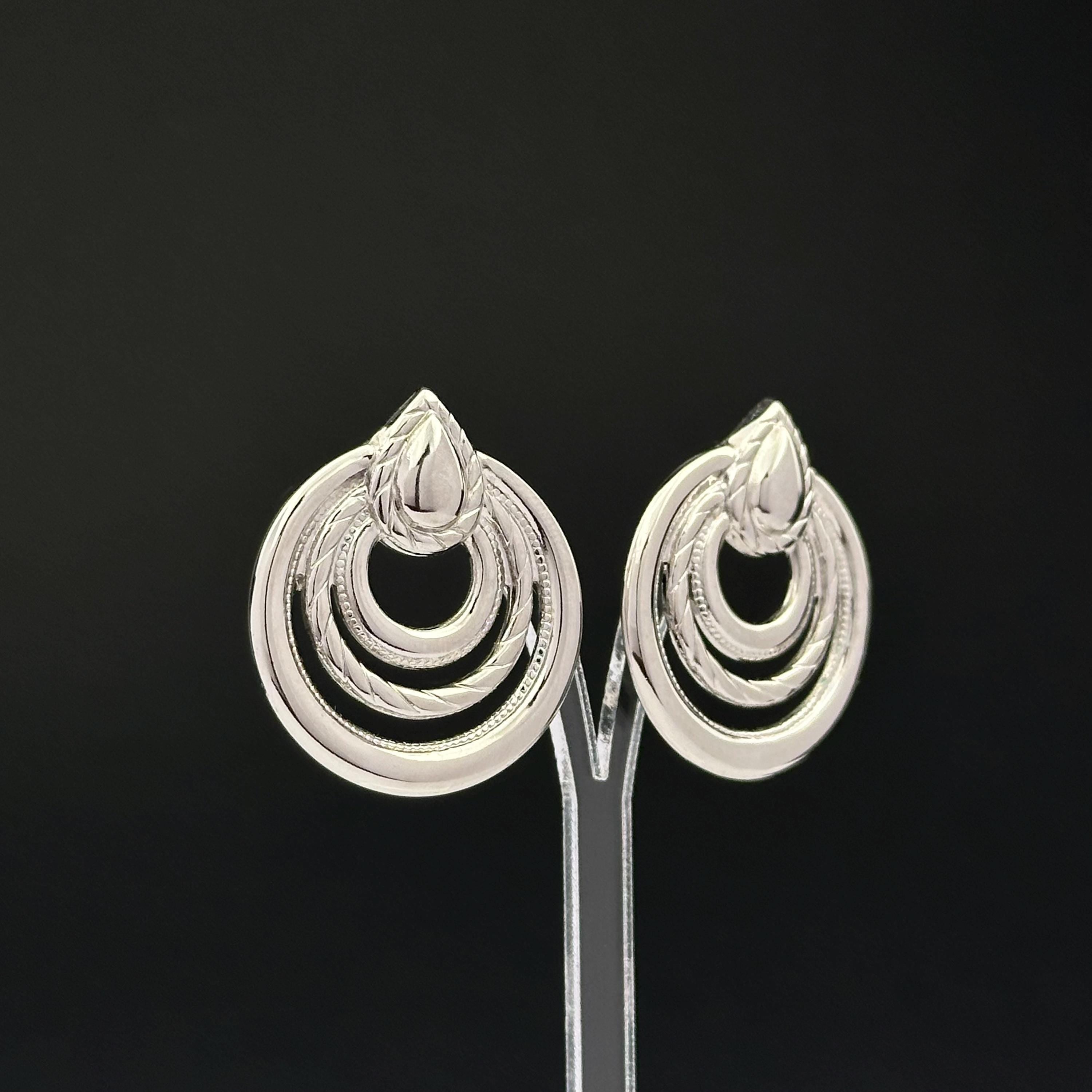 Vintage silver tone earrings