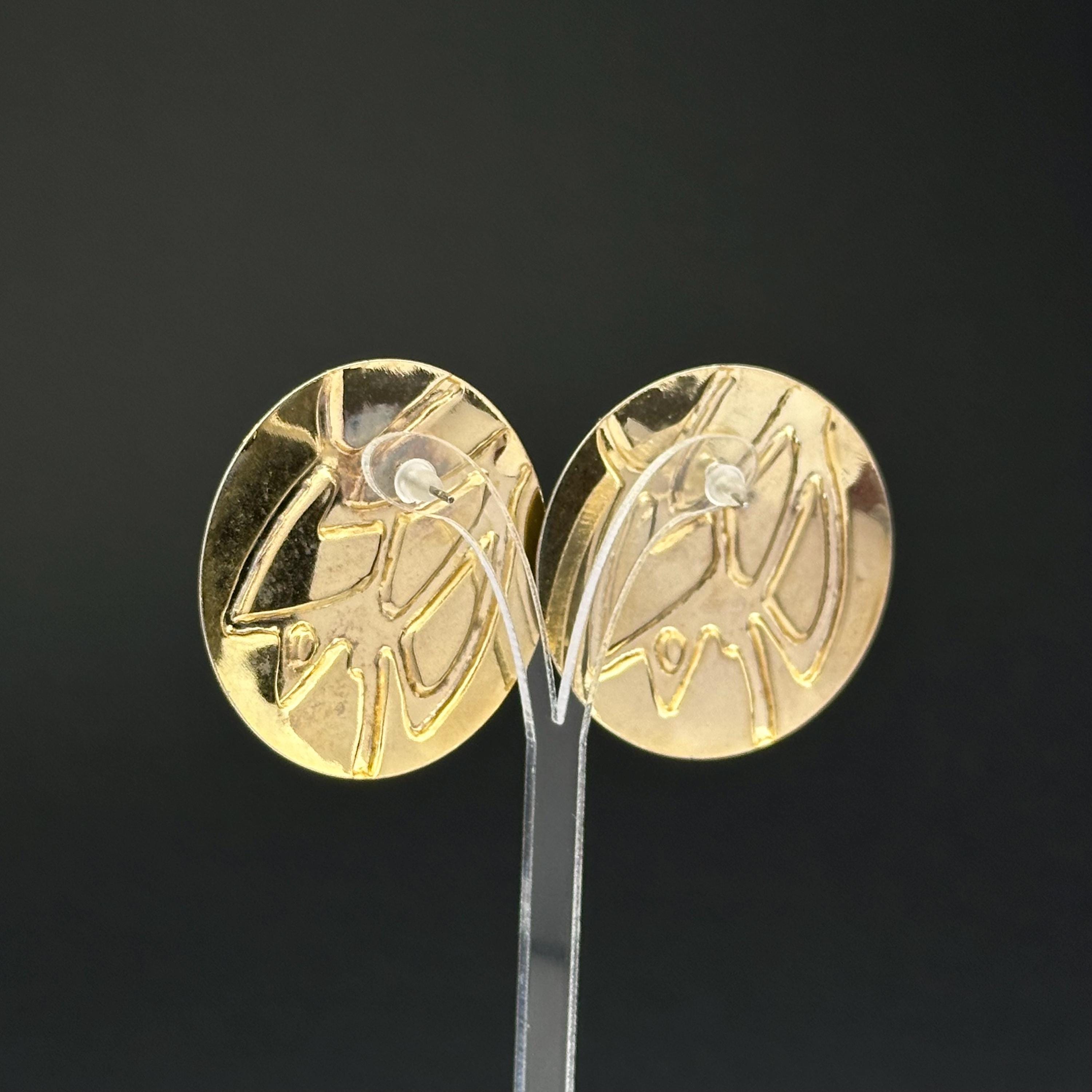 Vintage gold tone and green enamel round earrings