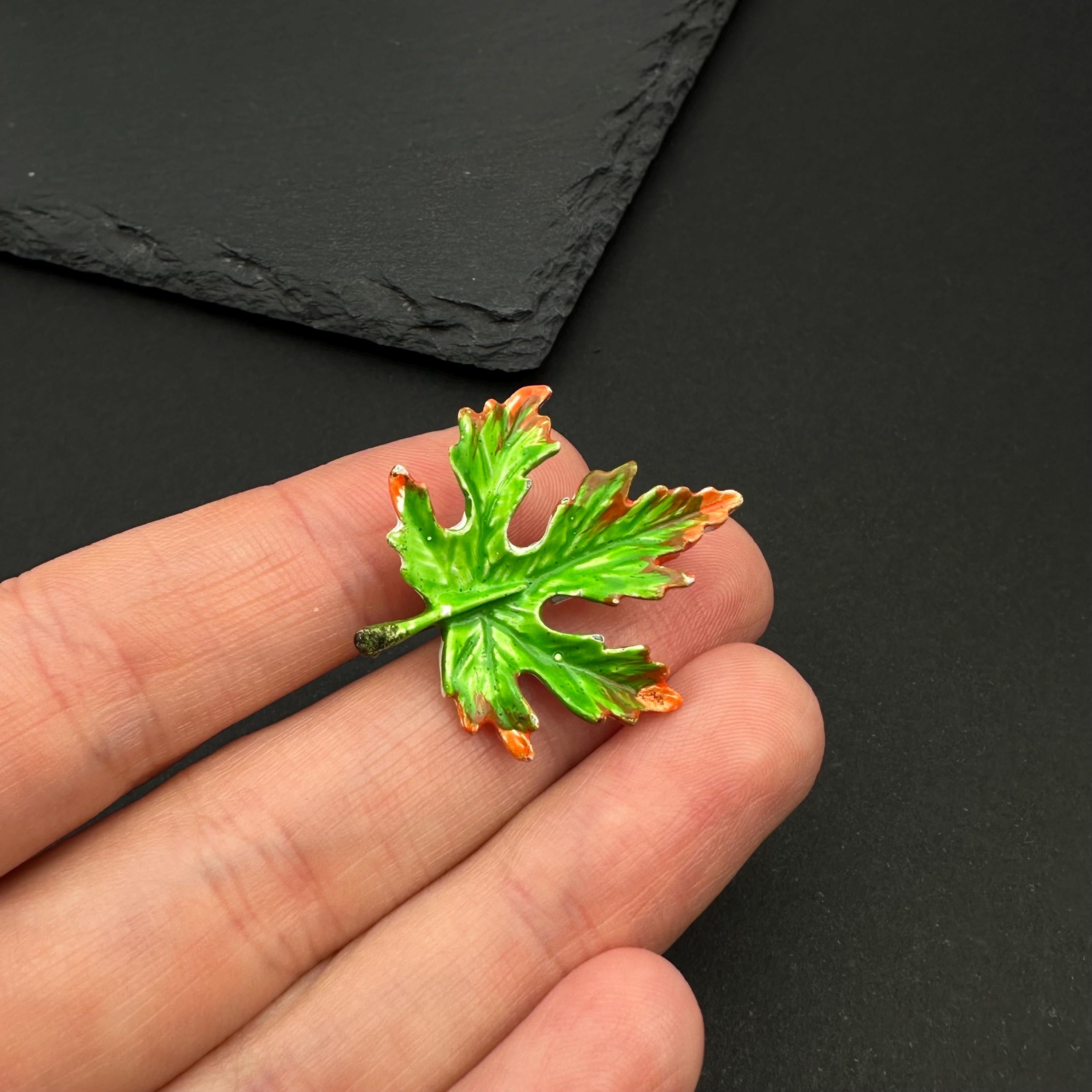 Vintage Gerry's enamel leaf brooch