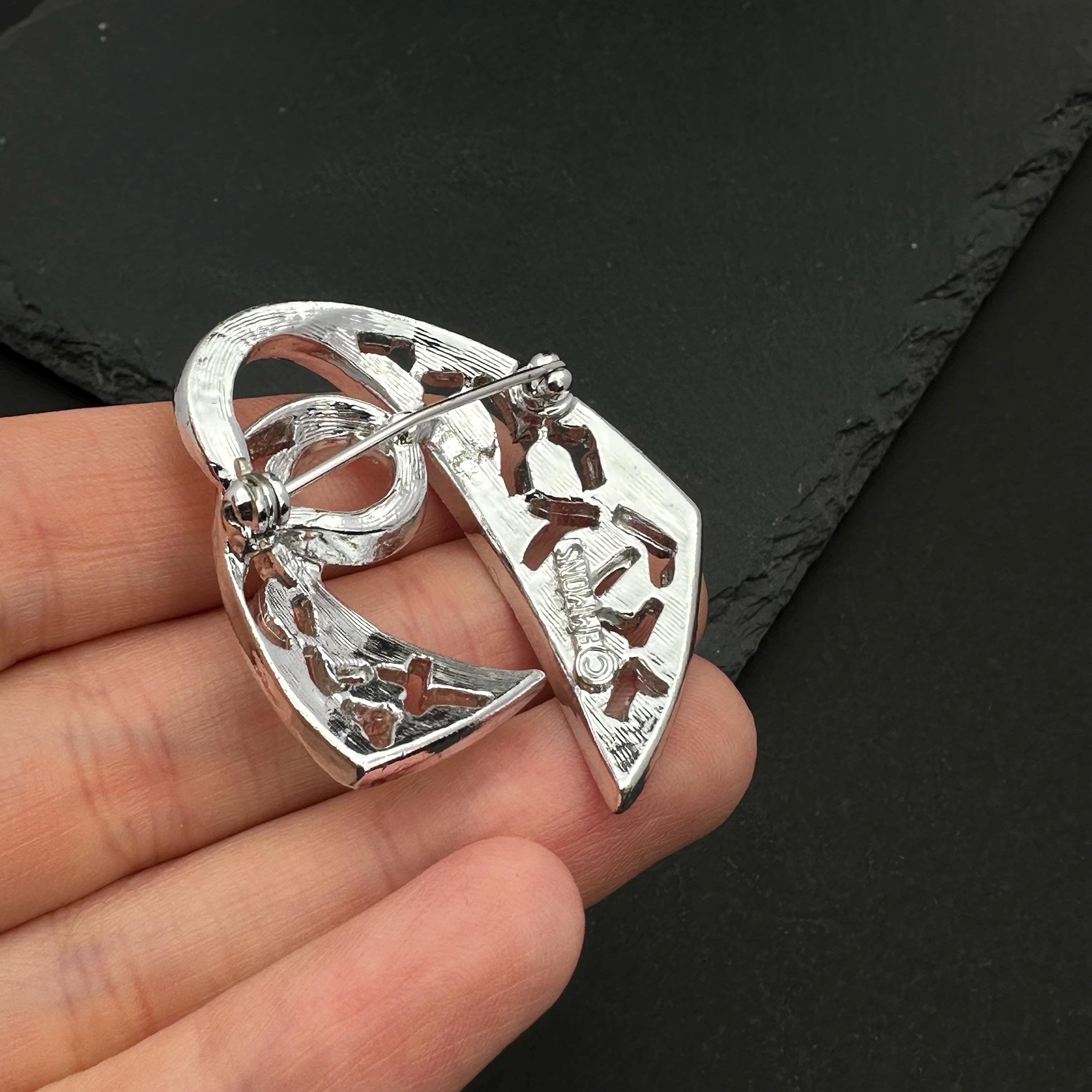Vintage EMMONS silver tone and rhinestone brooch