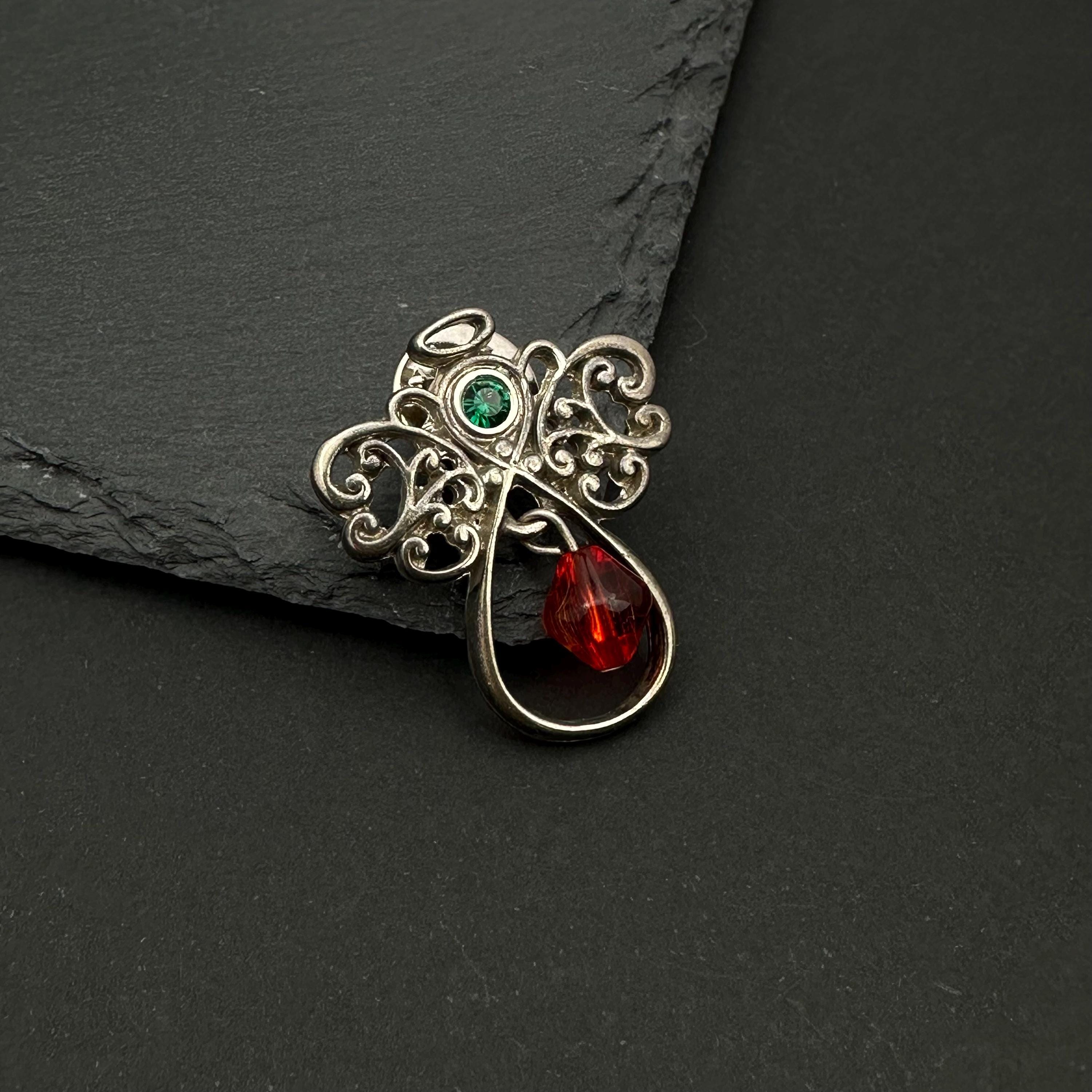 Vintage filigree angel pin