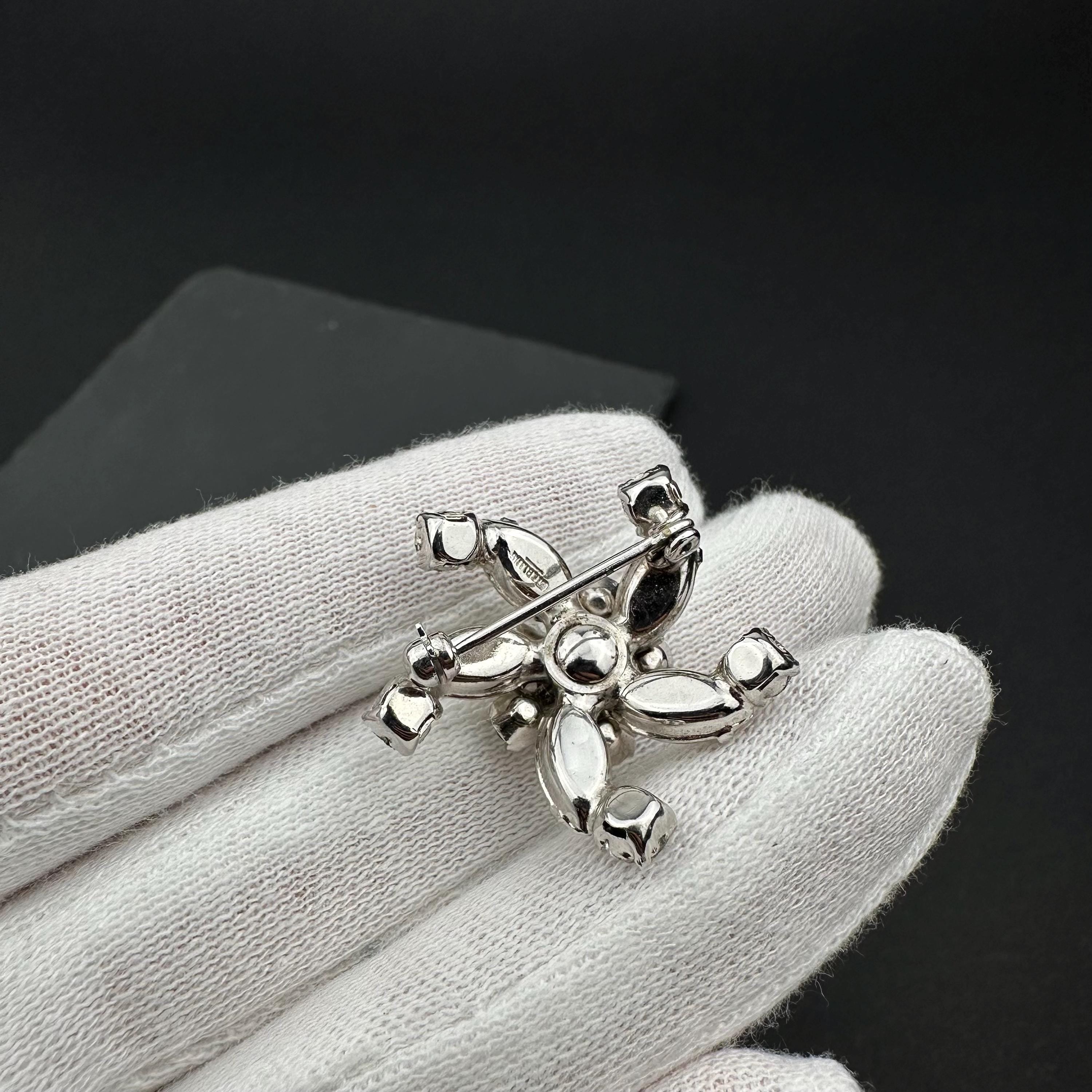 Vintage STERLING and clear rhinestones flower mini brooch