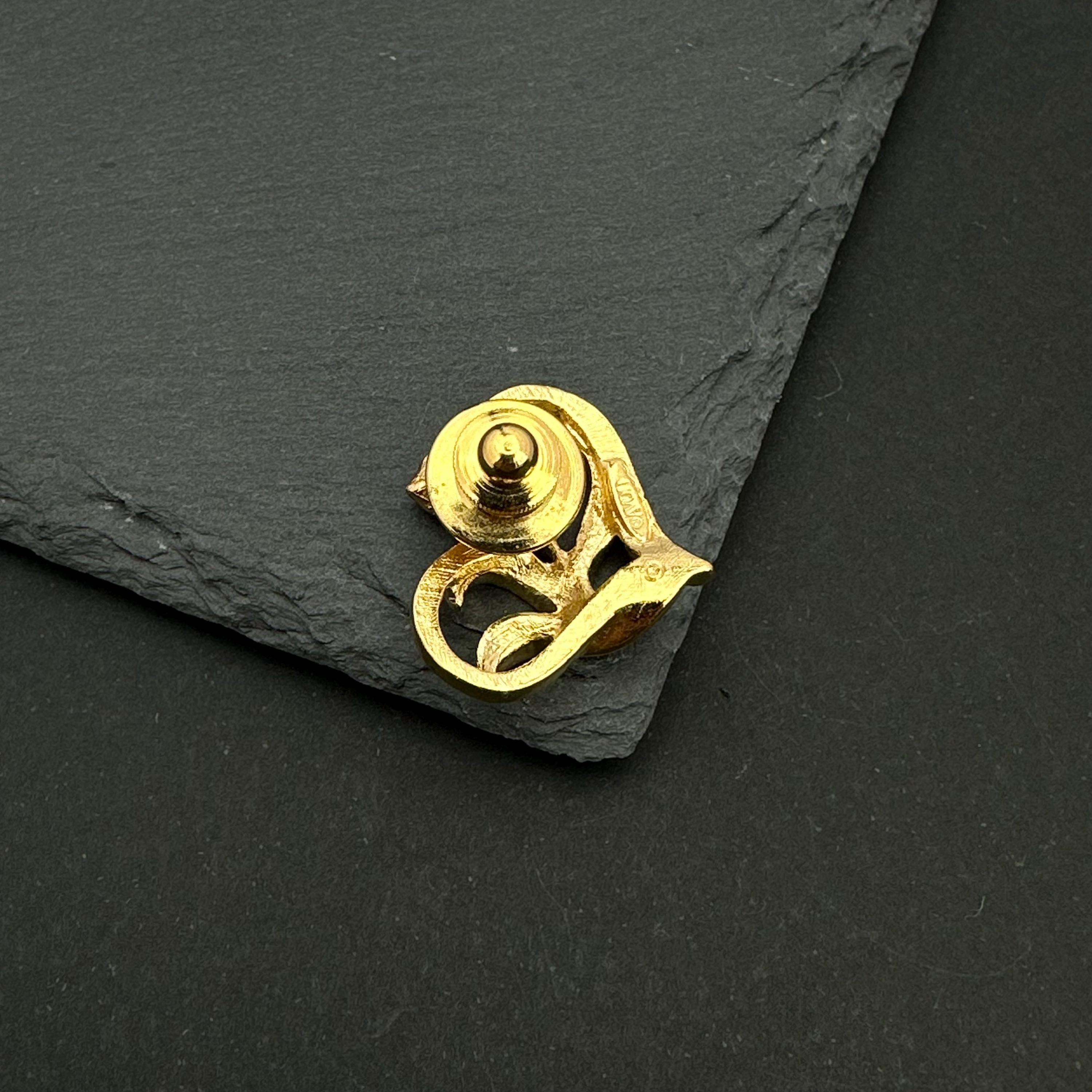 Vintage AVON gold tone heart and pink flower lapel pin