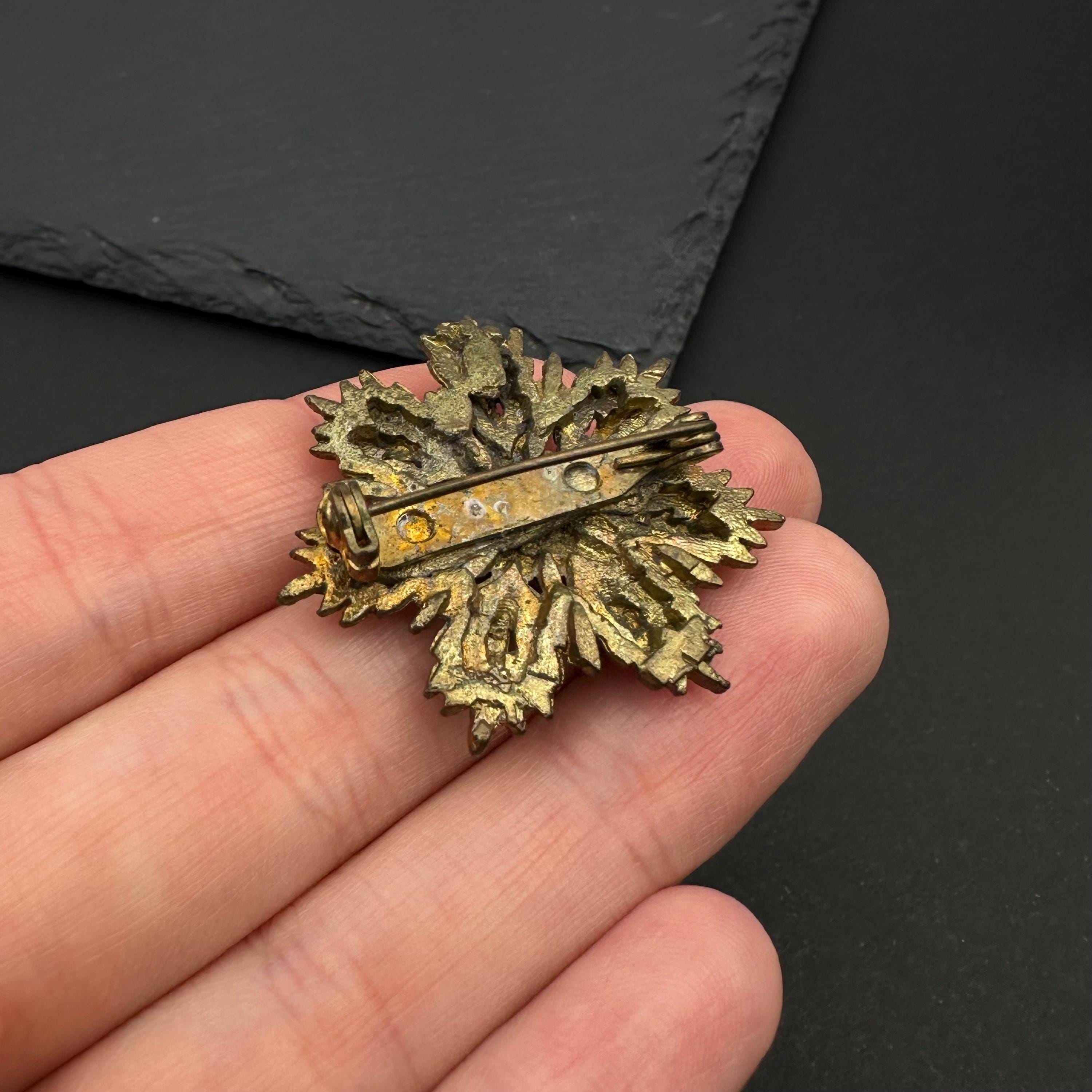 Vintage USSR bronze star brooch