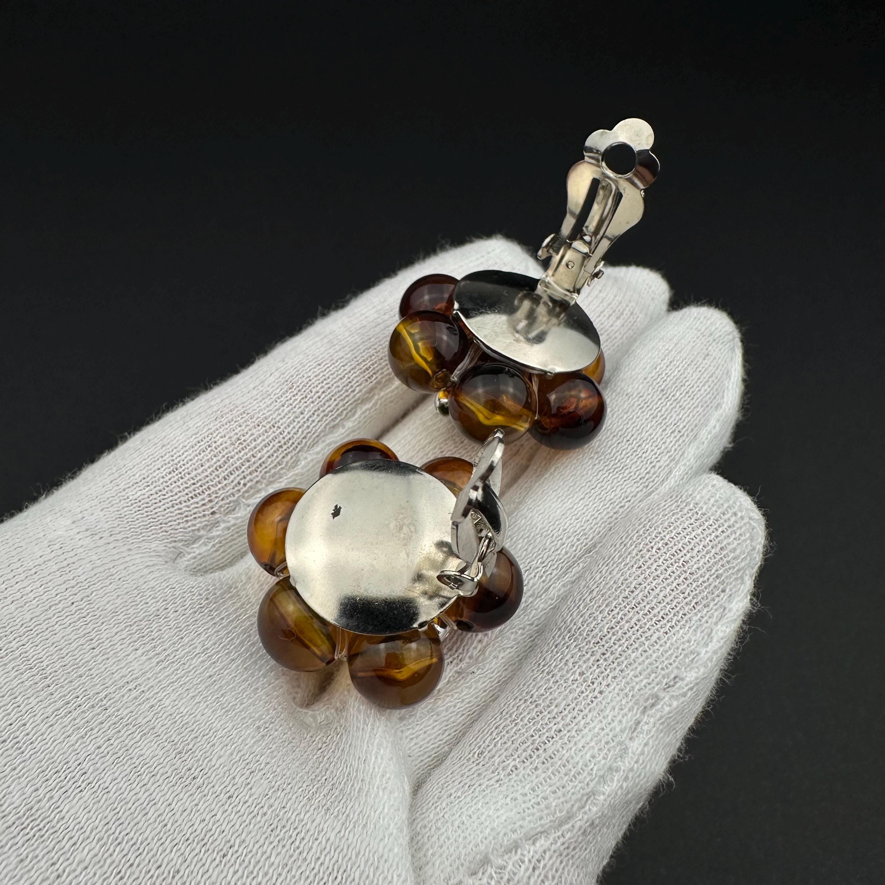 Vintage brown plastic beads clip-on earrings, Retro flower cluster earrings, 1960s statement jewelry