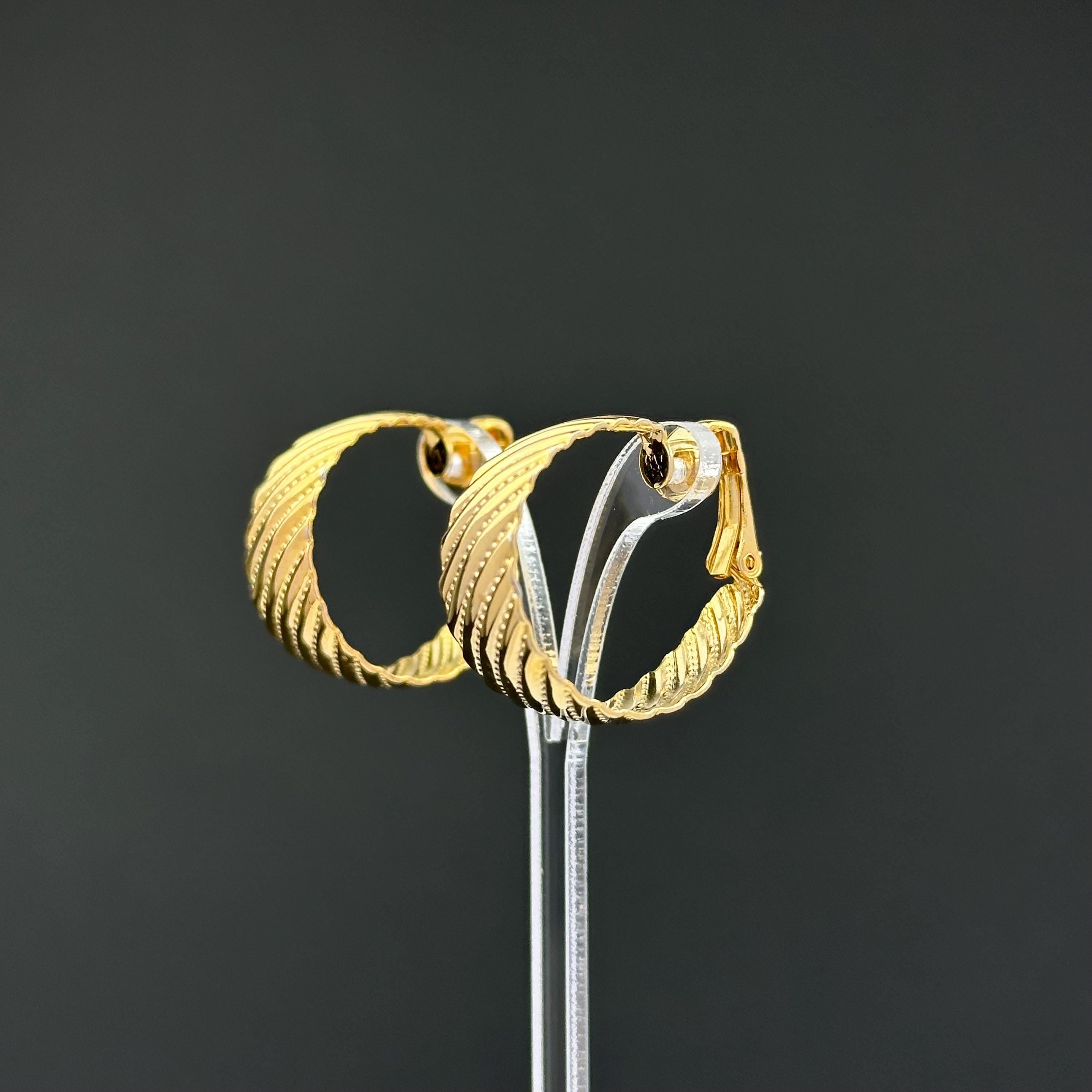 Vintage Y.R. gold-tone textured hoop clip-on earrings
