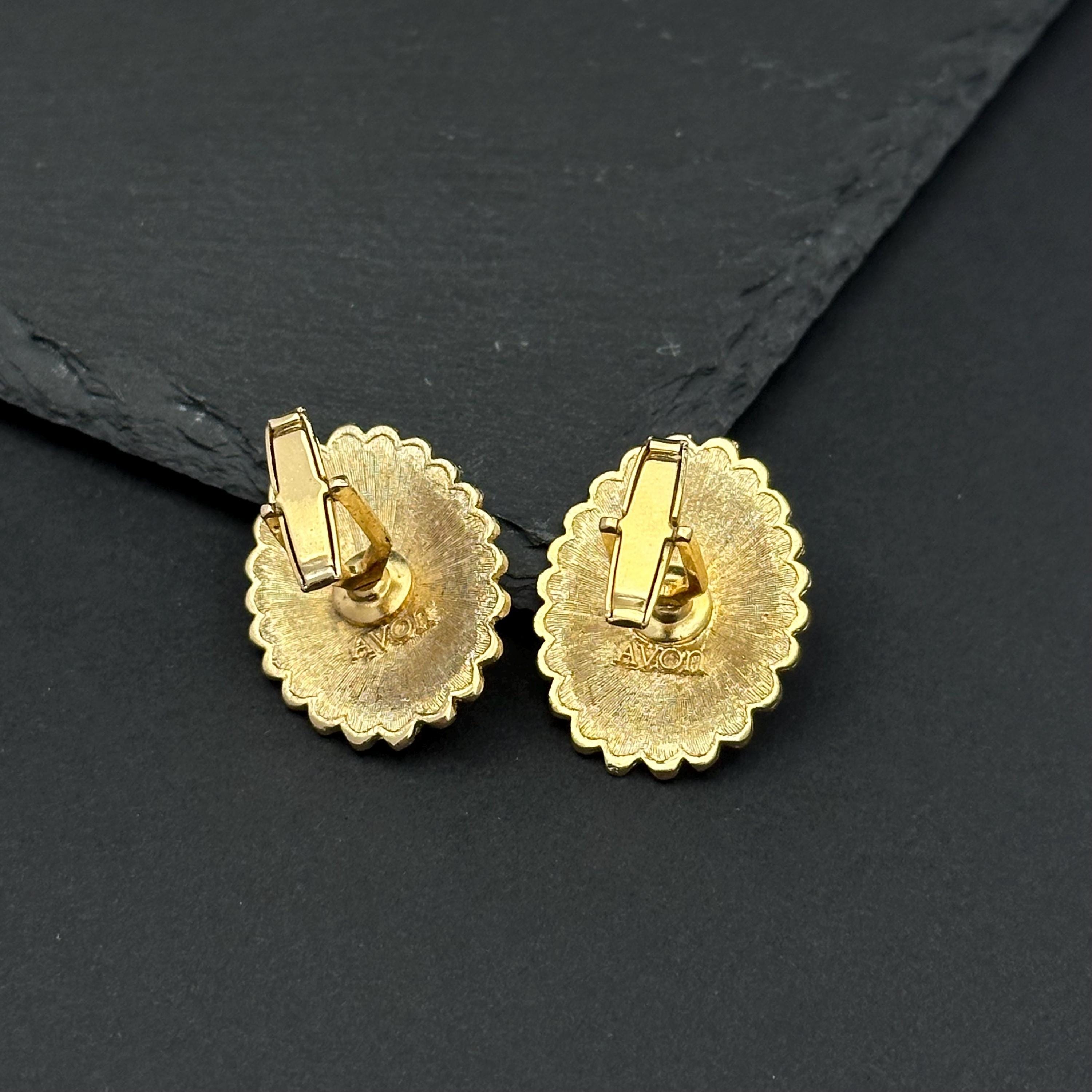 Vintage Avon gold-tone and pink cabochons cufflinks