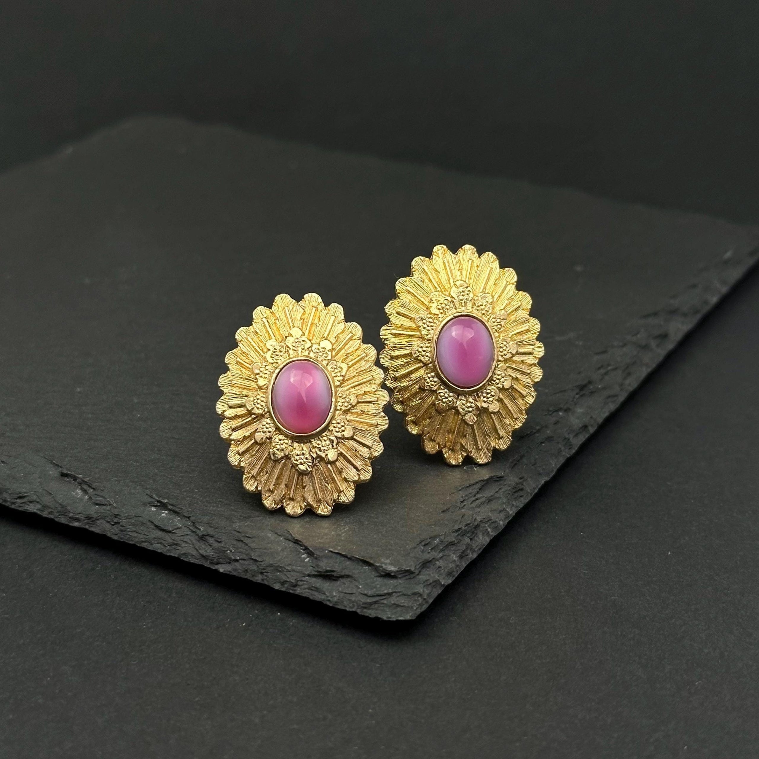 Vintage Avon gold-tone and pink cabochons cufflinks