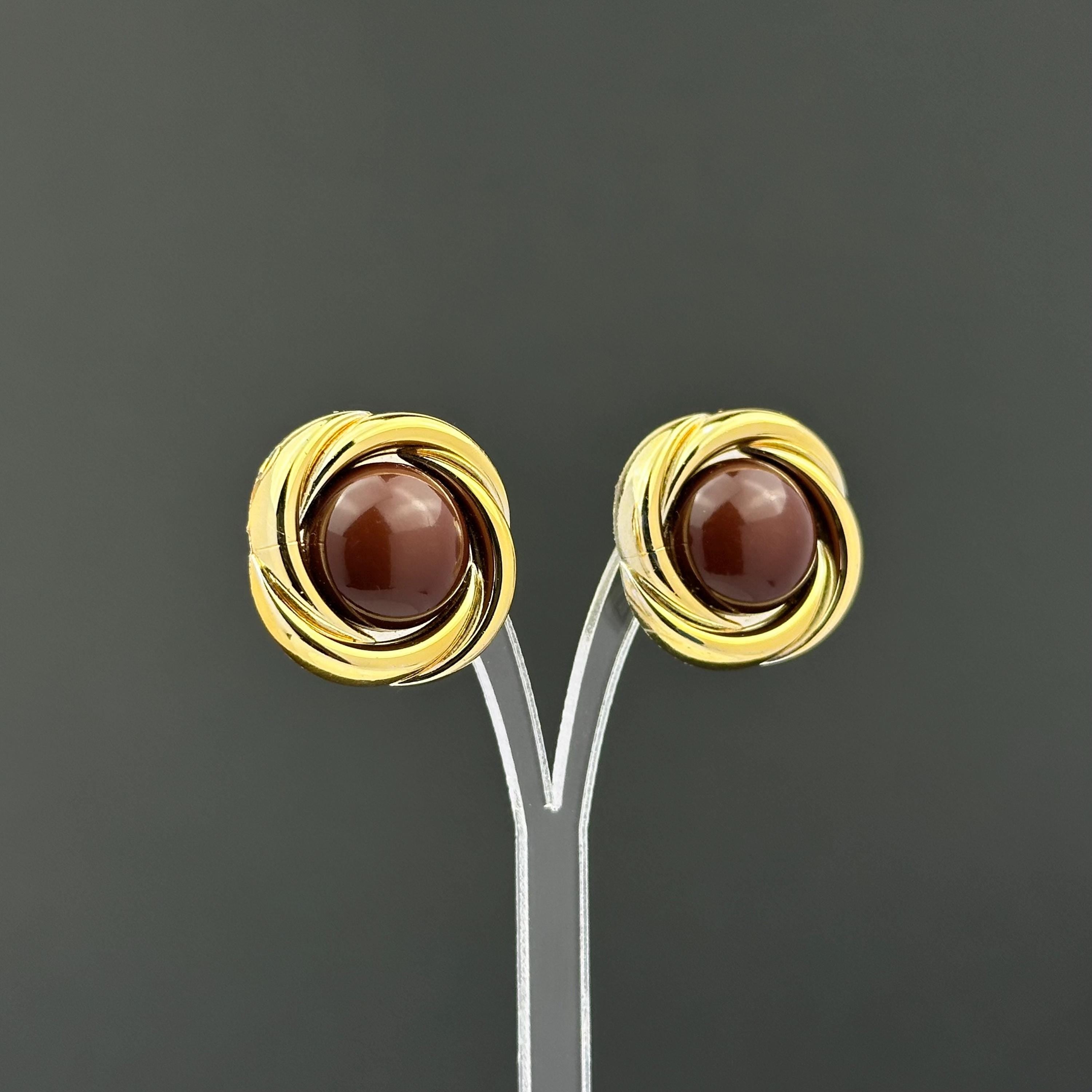 Vintage gold-tone and brown plastic clip-on earrings