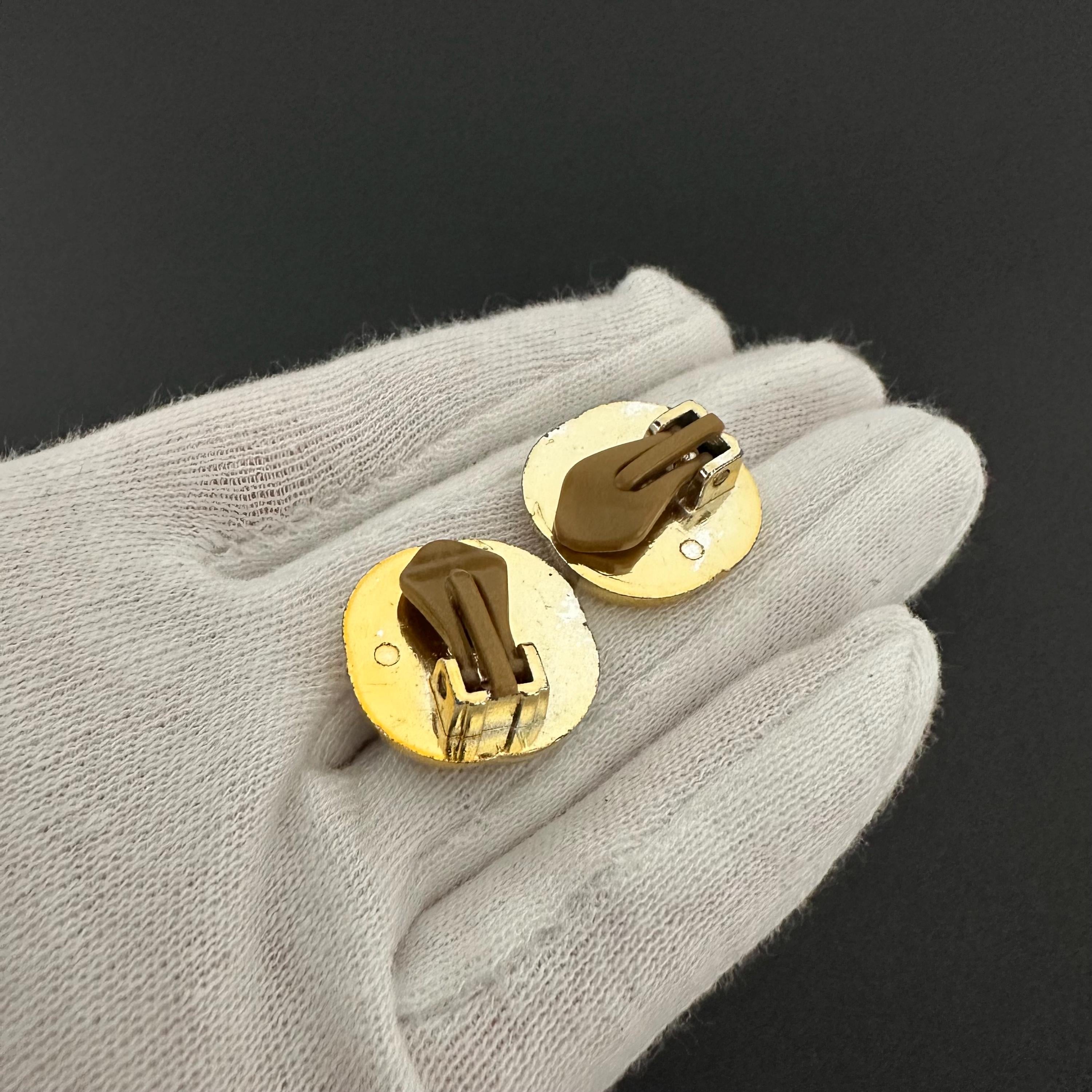 Vintage gold-tone and brown plastic clip-on earrings