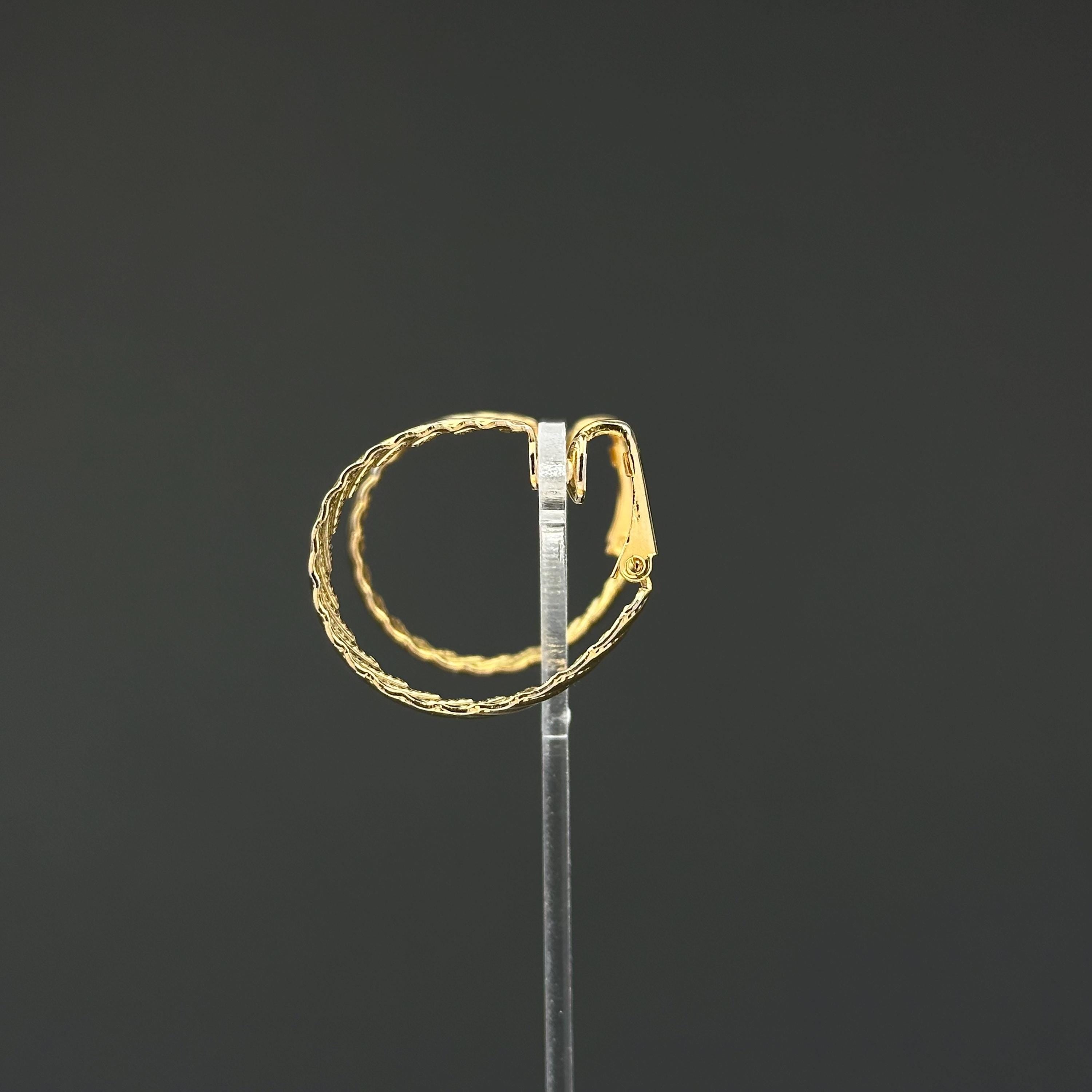 Vintage Y.R. gold-tone textured hoop clip-on earrings