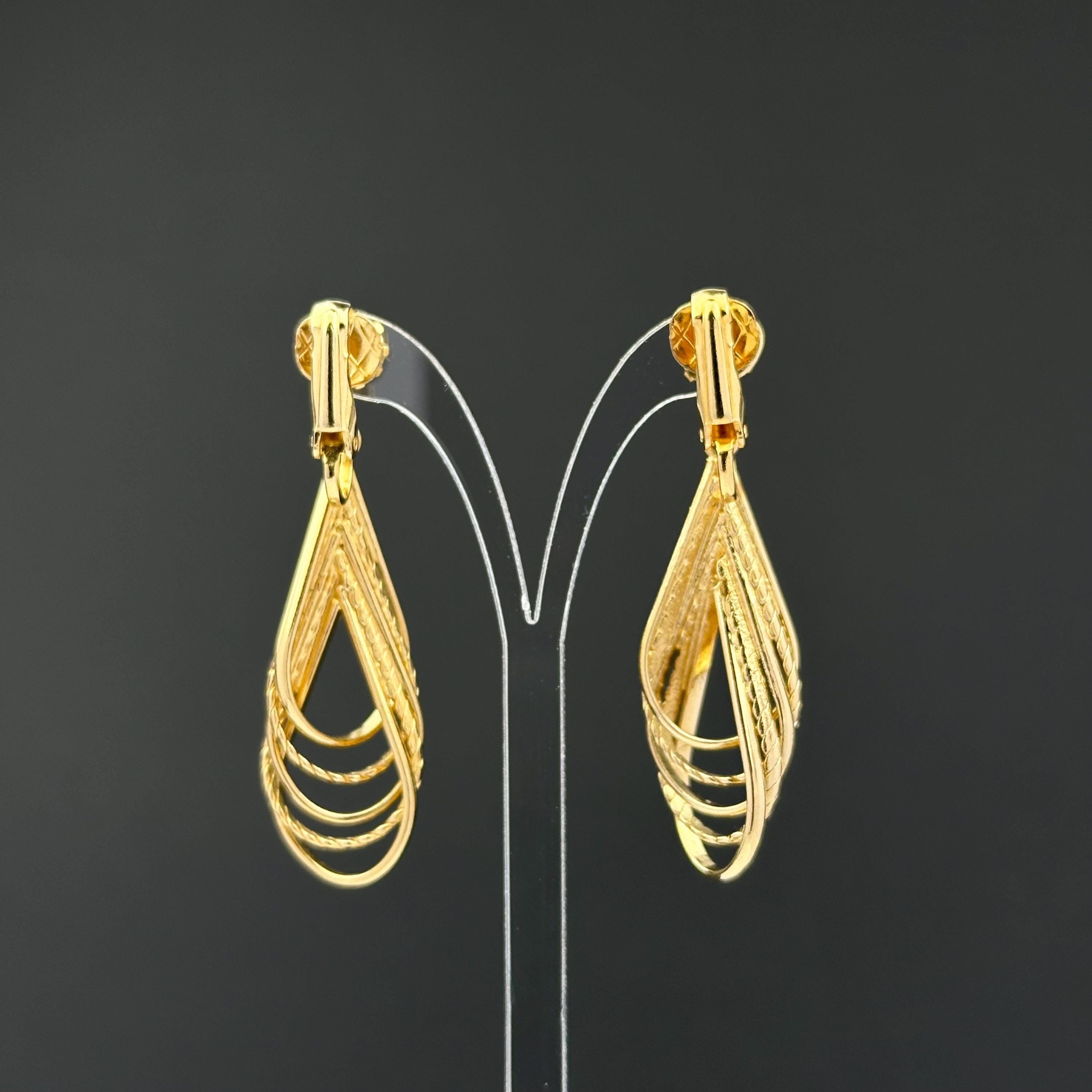Vintage Gold Tone Clip-On Earrings: Amber Rhinestone Teardrop Dangle
