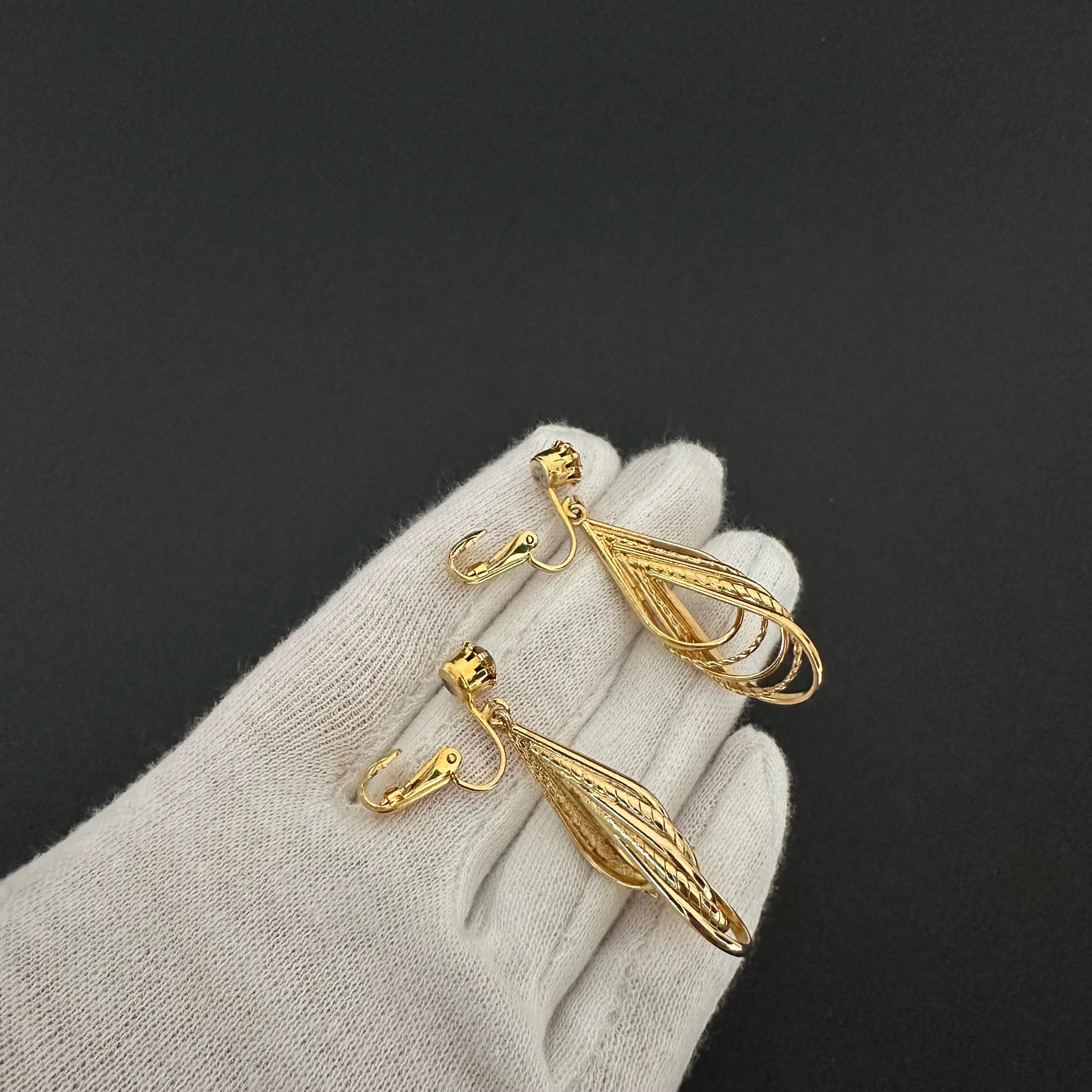 Vintage Gold Tone Clip-On Earrings: Amber Rhinestone Teardrop Dangle