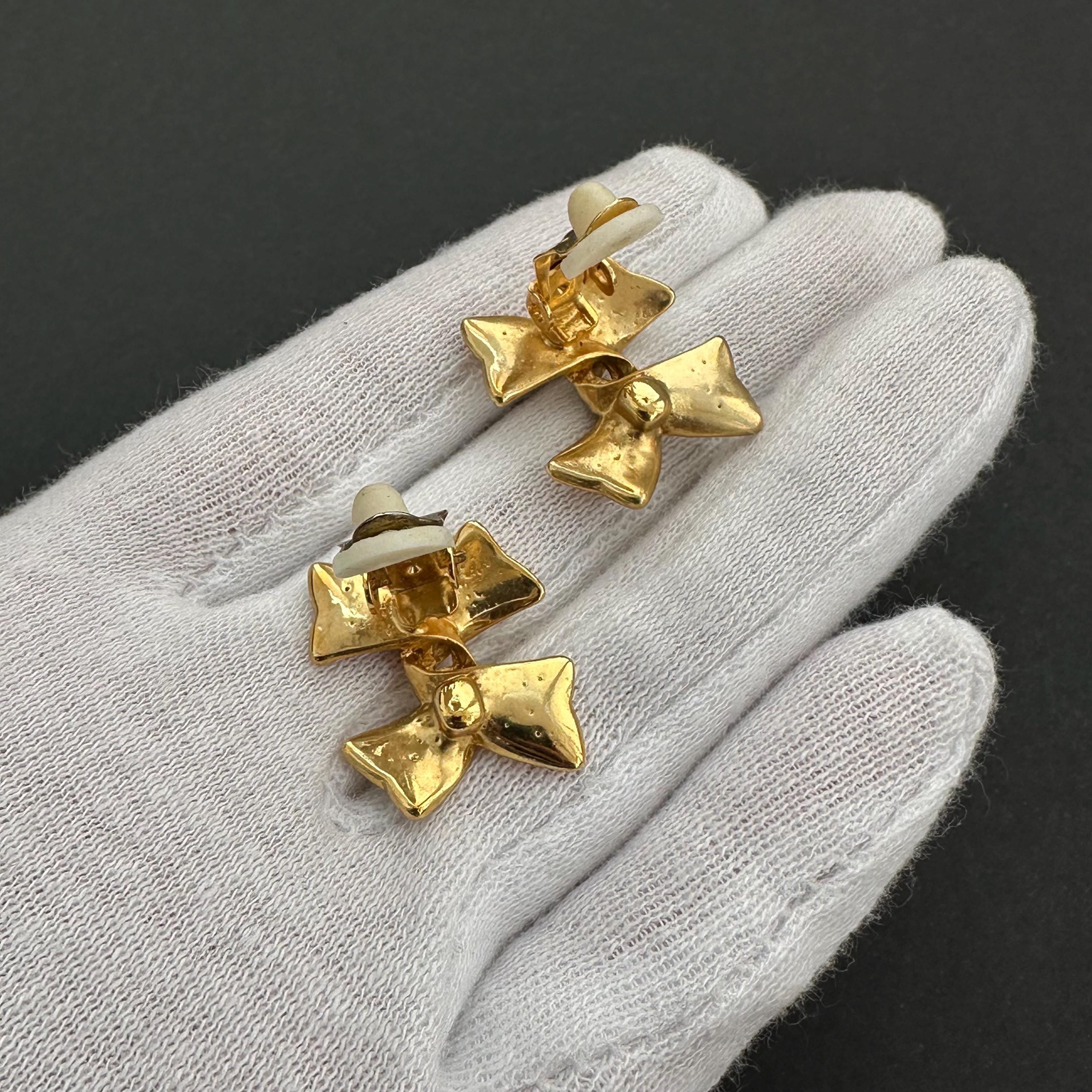 Vintage two-tone bow clip on earrings