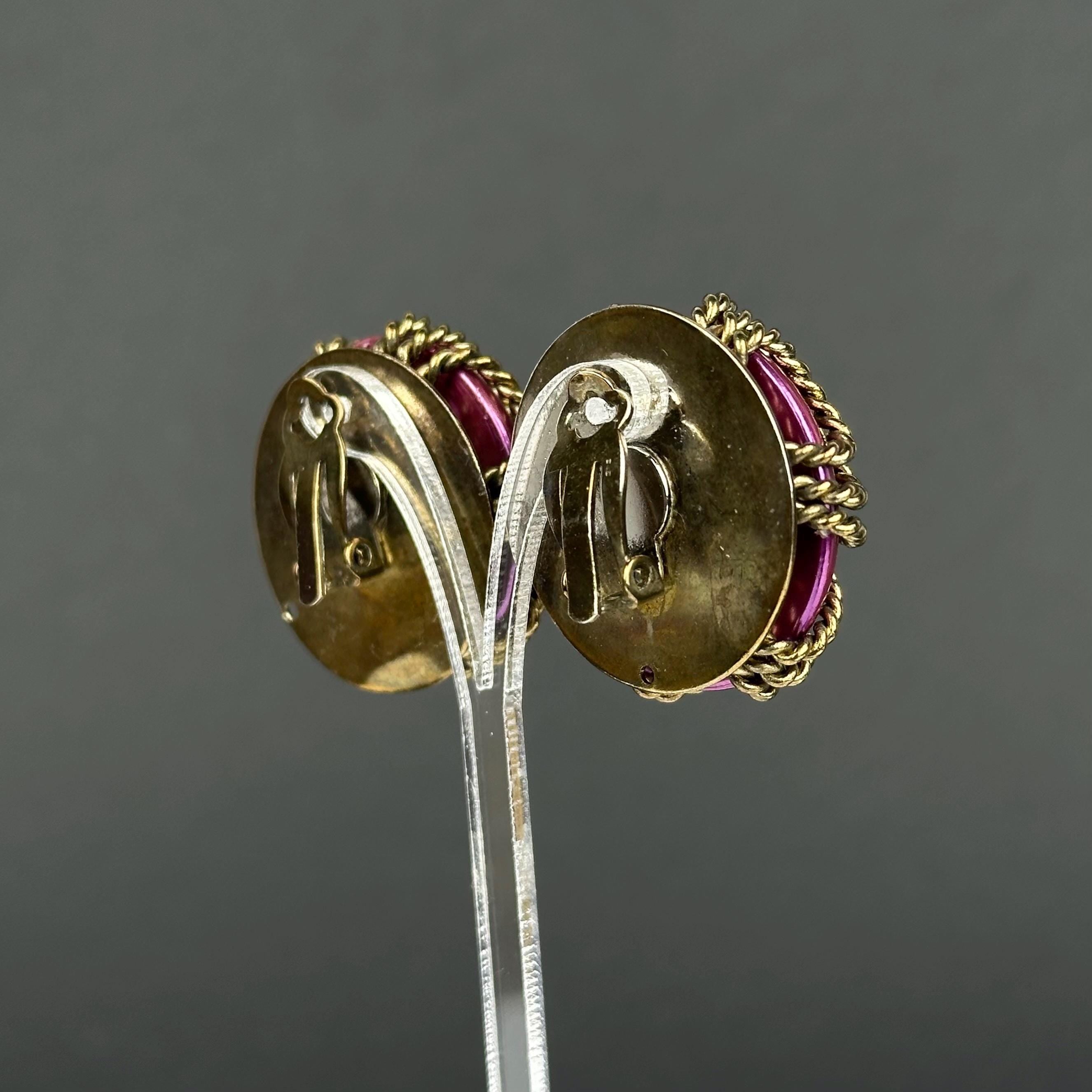 Vintage brass tone and fuchsia pink statement clip-on earrings