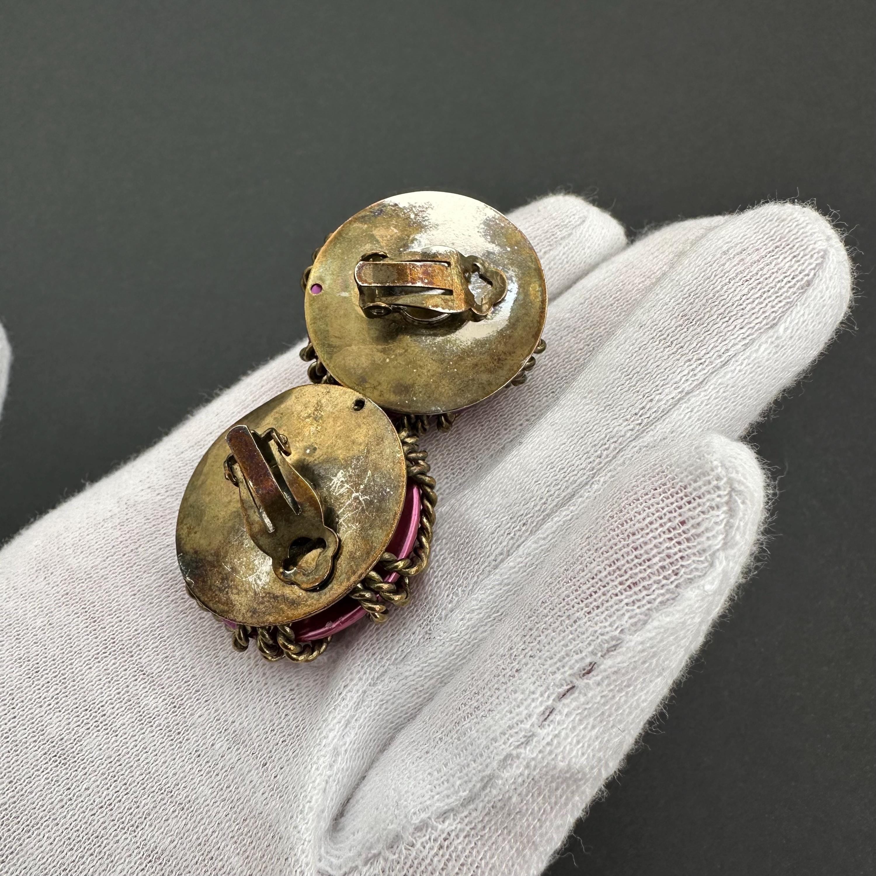 Vintage brass tone and fuchsia pink statement clip-on earrings