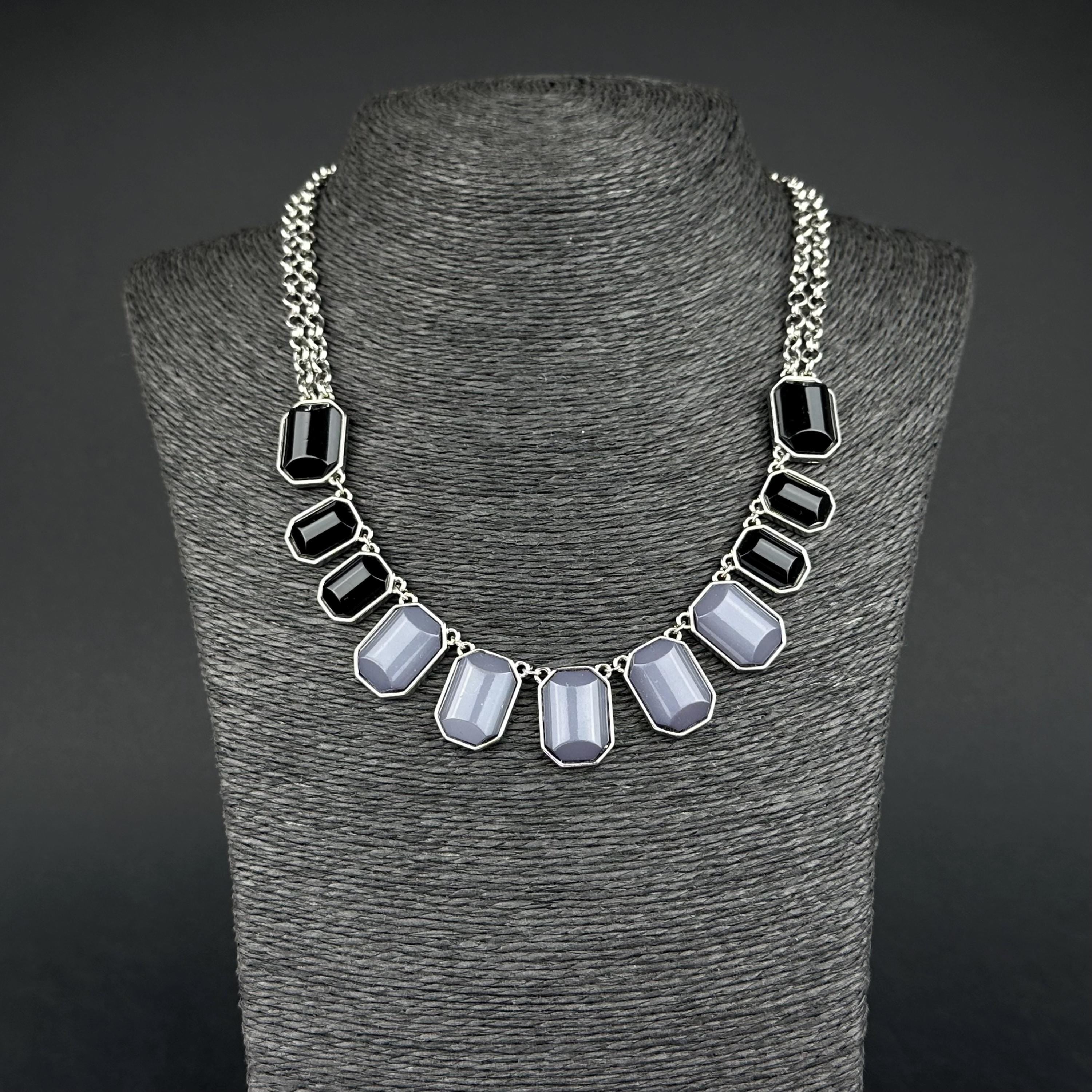 Vintage Cookie Lee black & gray necklace