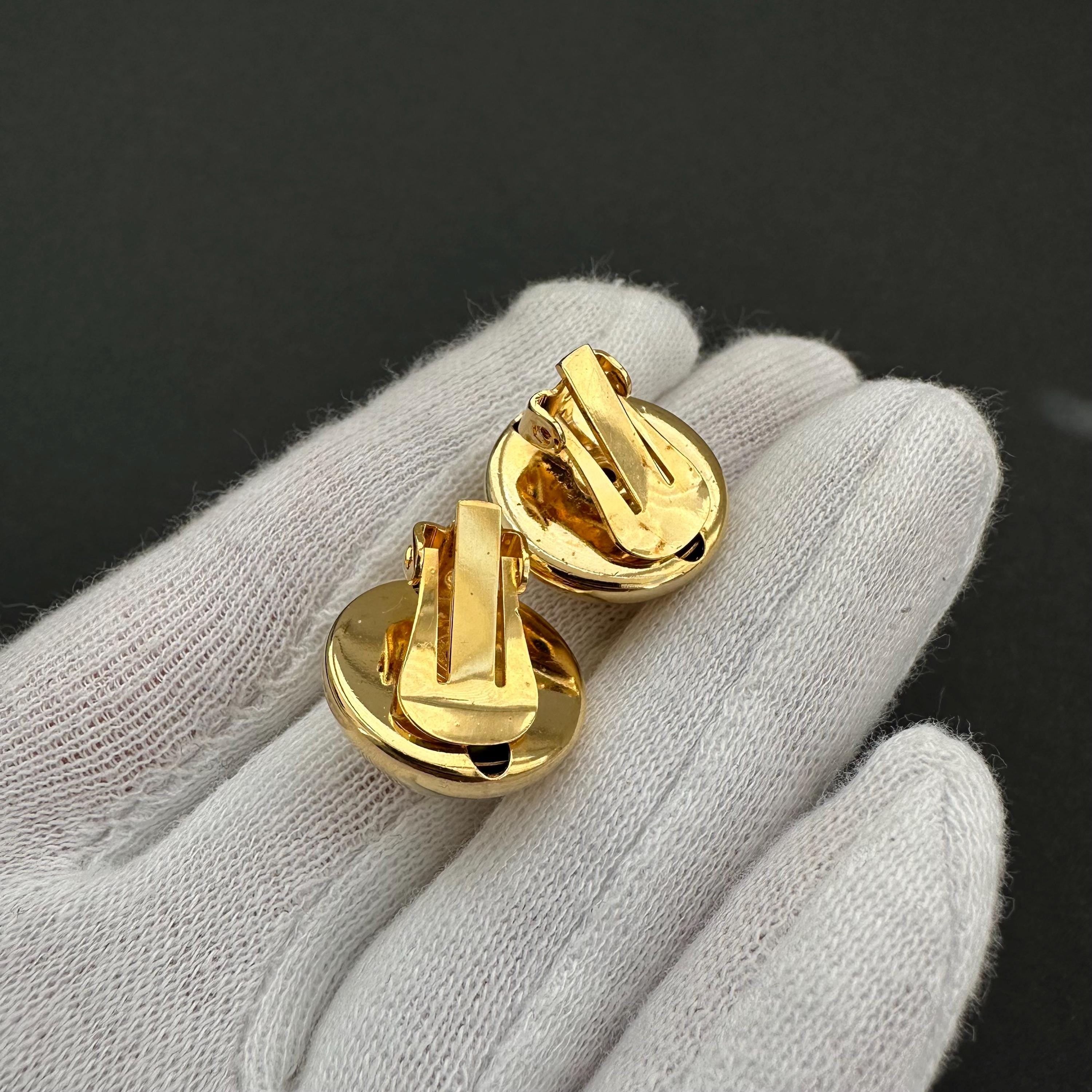 Vintage gold tone round dome clip on earrings