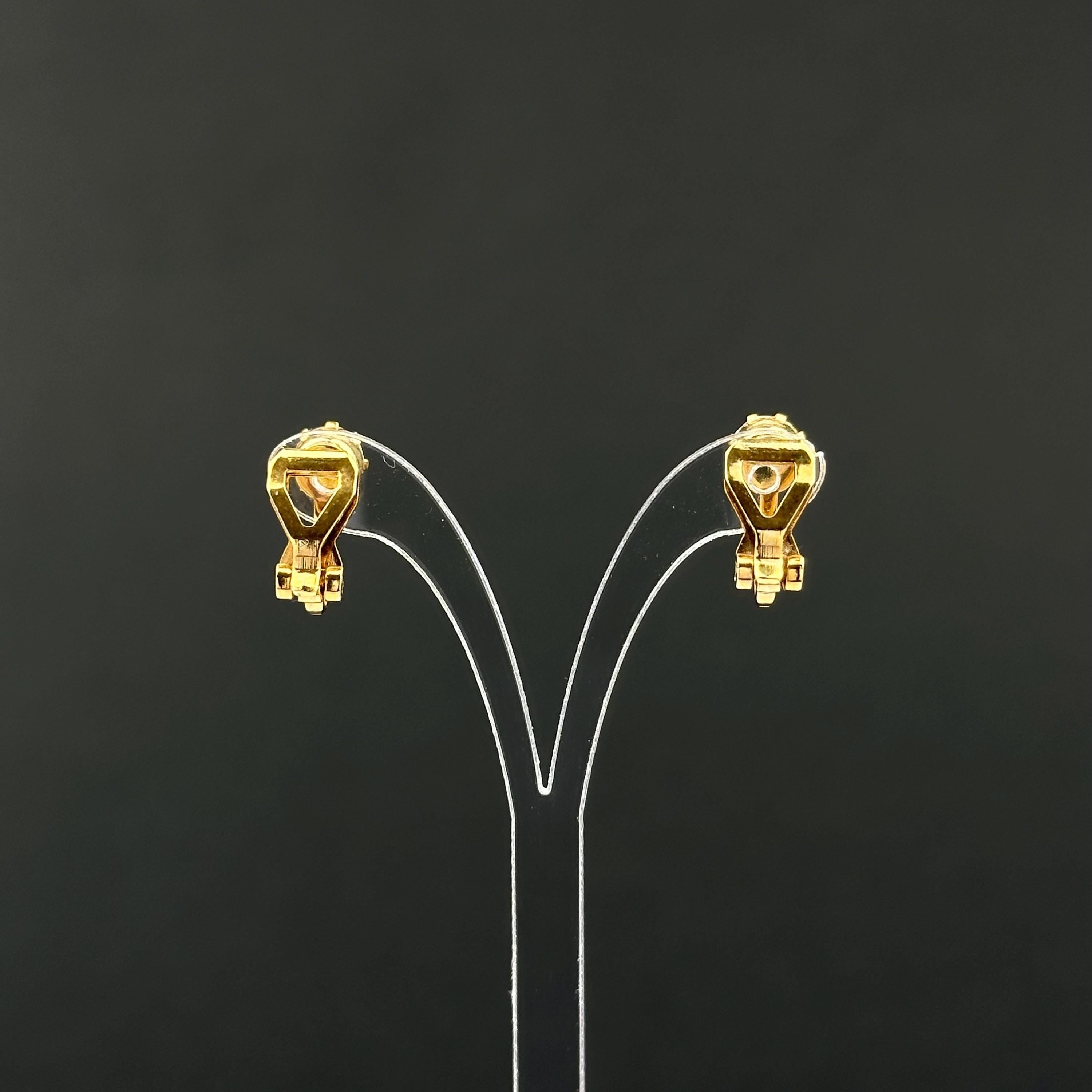 Vintage Rhinestone Clip-on Earrings: Gold Tone Petite Jewelry