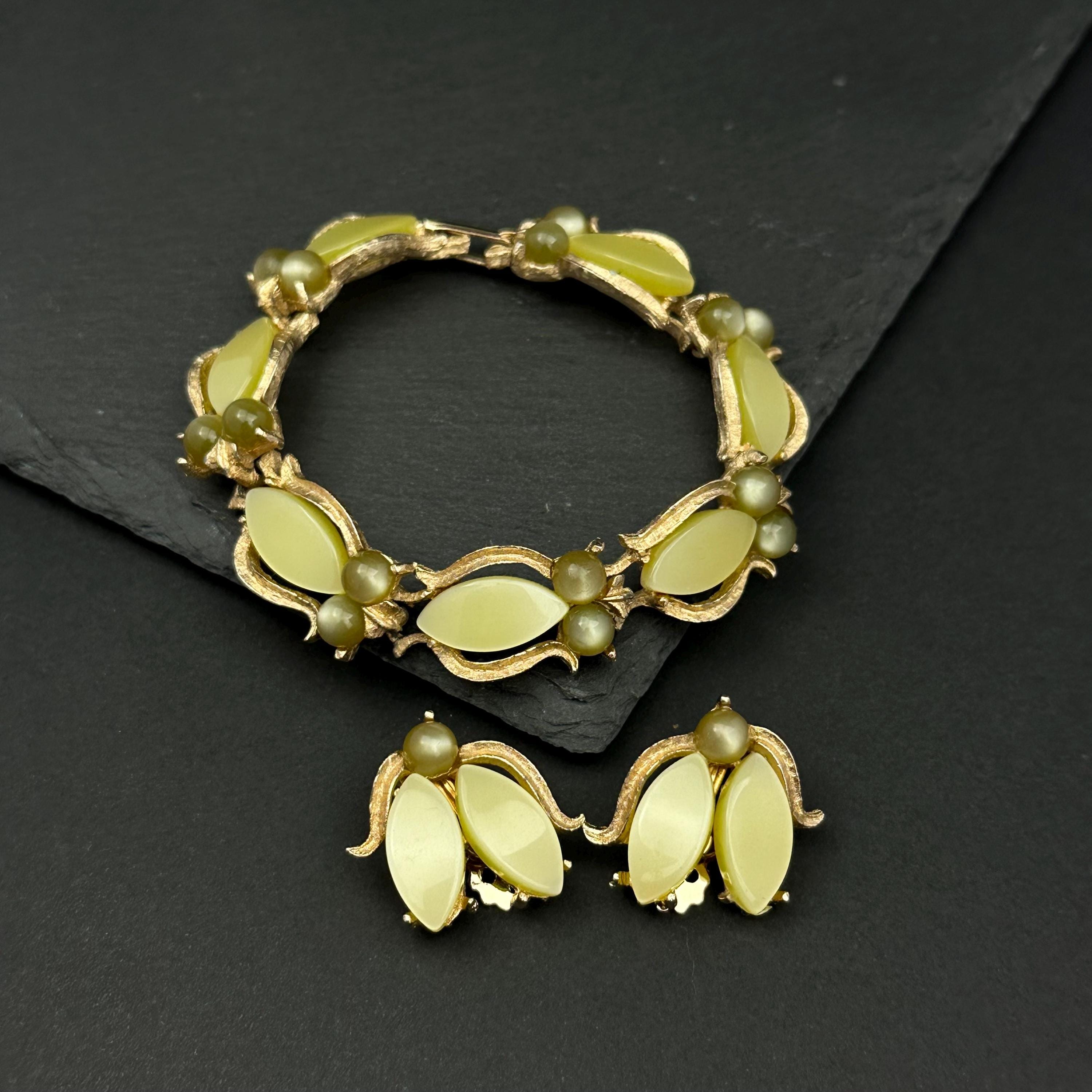 Vintage Beaujewels jewelry set