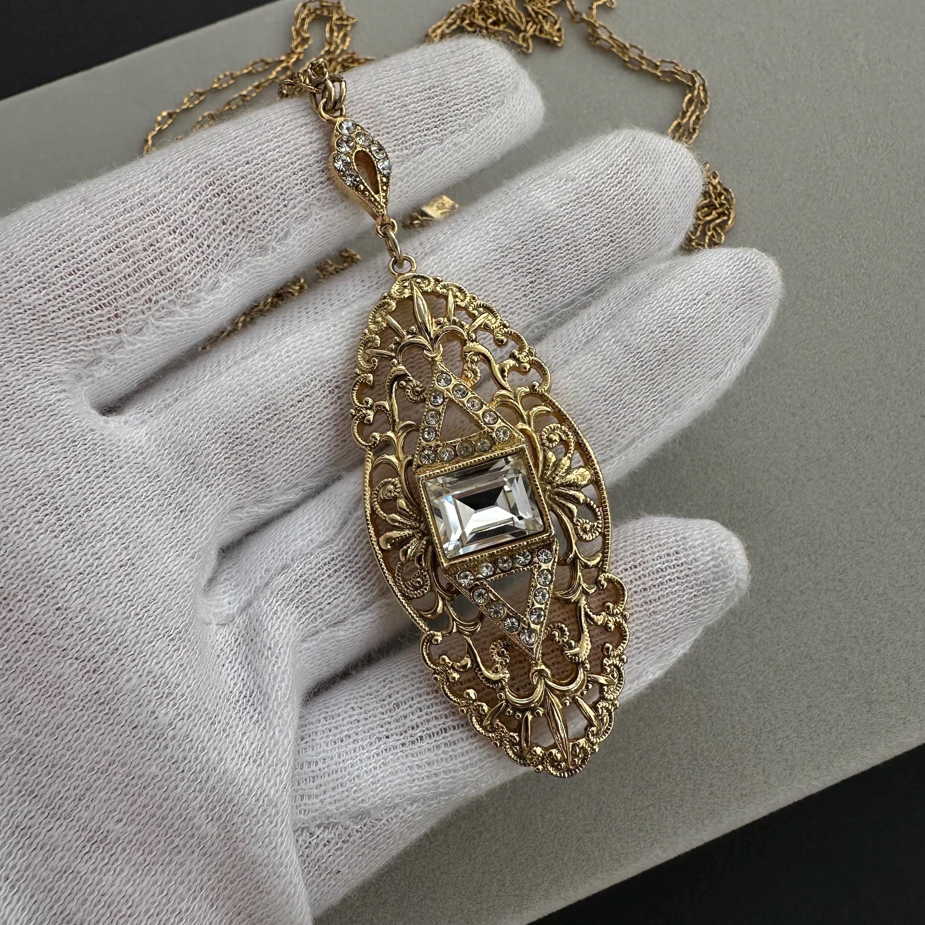 Vintage 1928 gold tone filigree rhinestone jewelry set