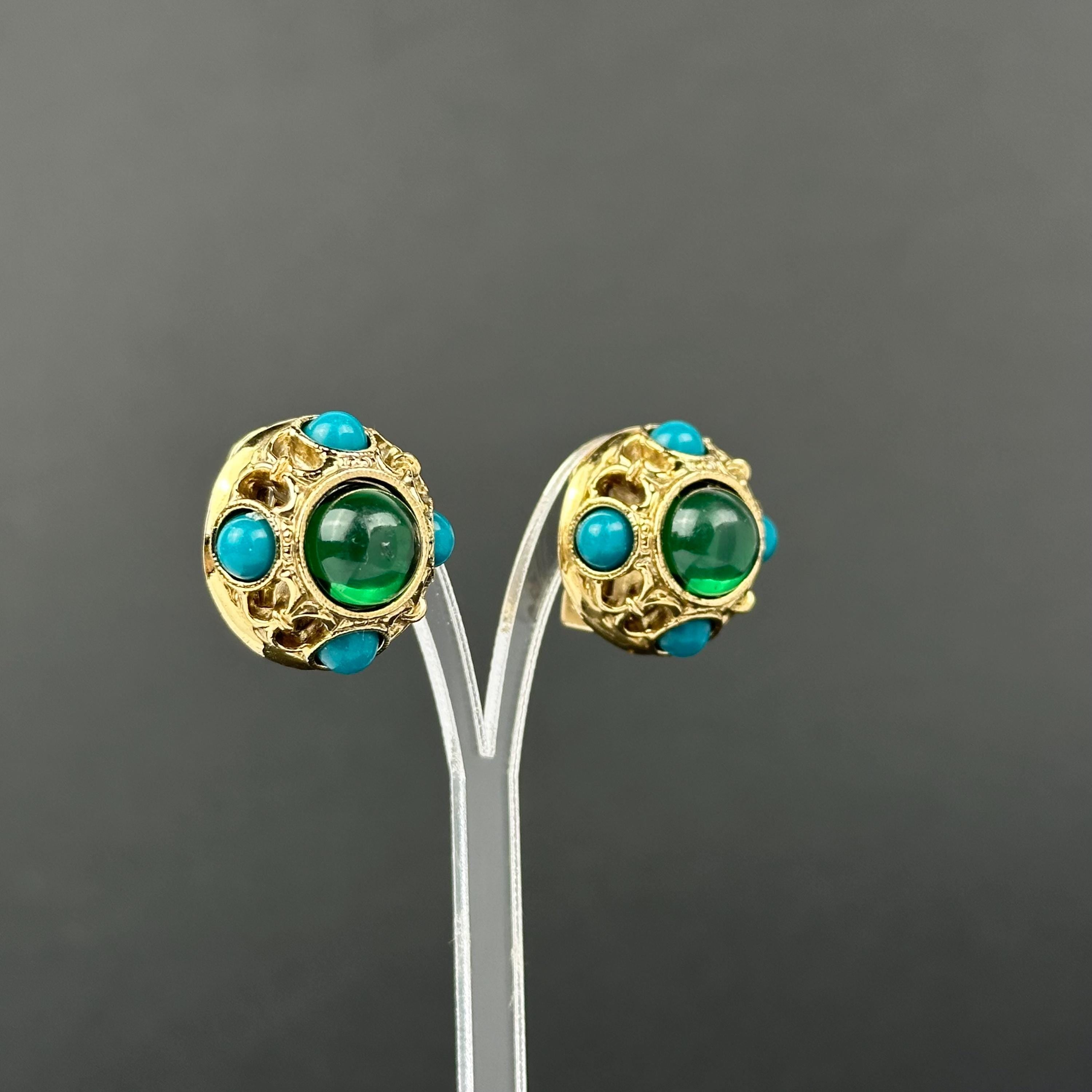 1928 Vintage Clip On Earrings: Emerald Green & Gold Tone