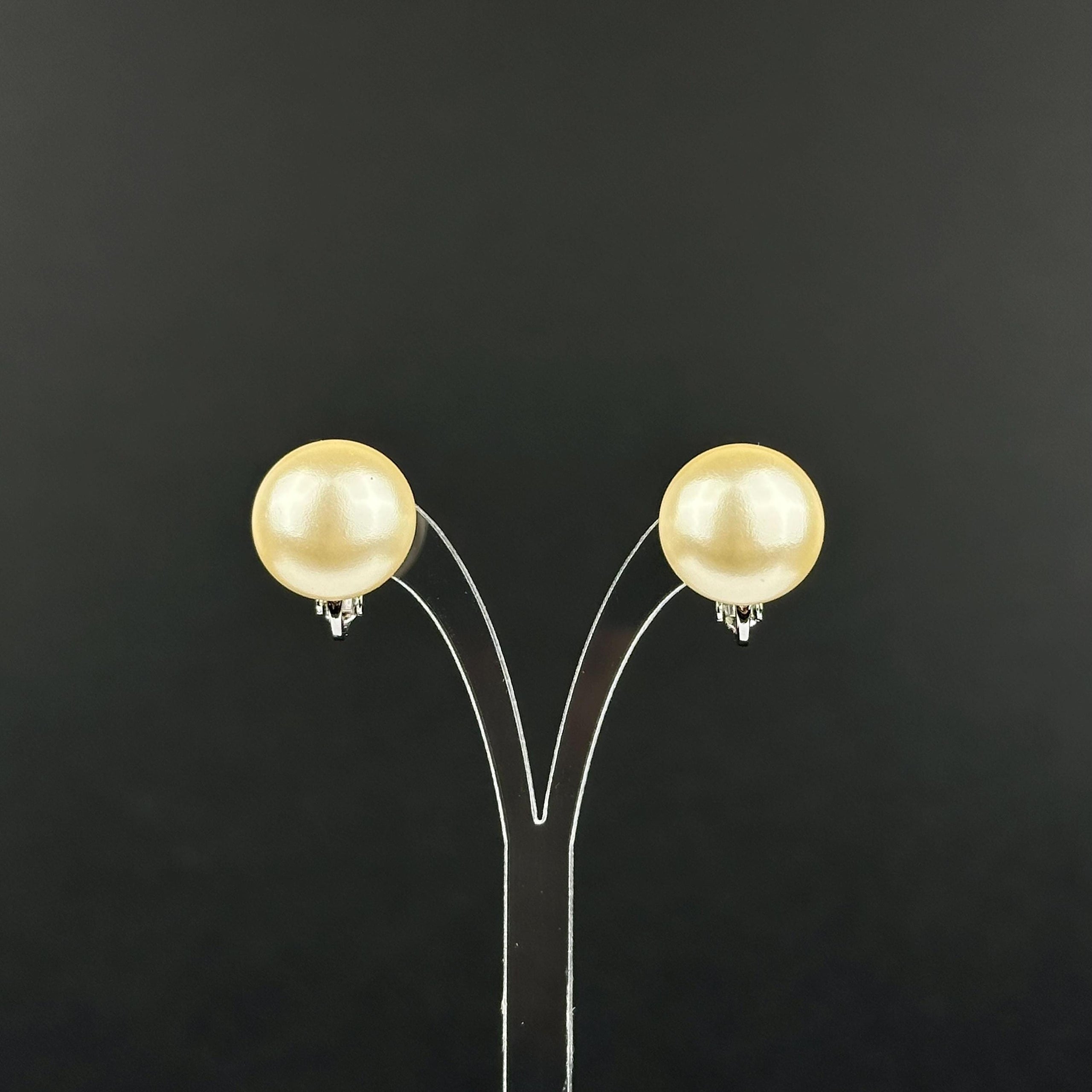Vintage Sarah Coventry faux pearl clip-on earrings