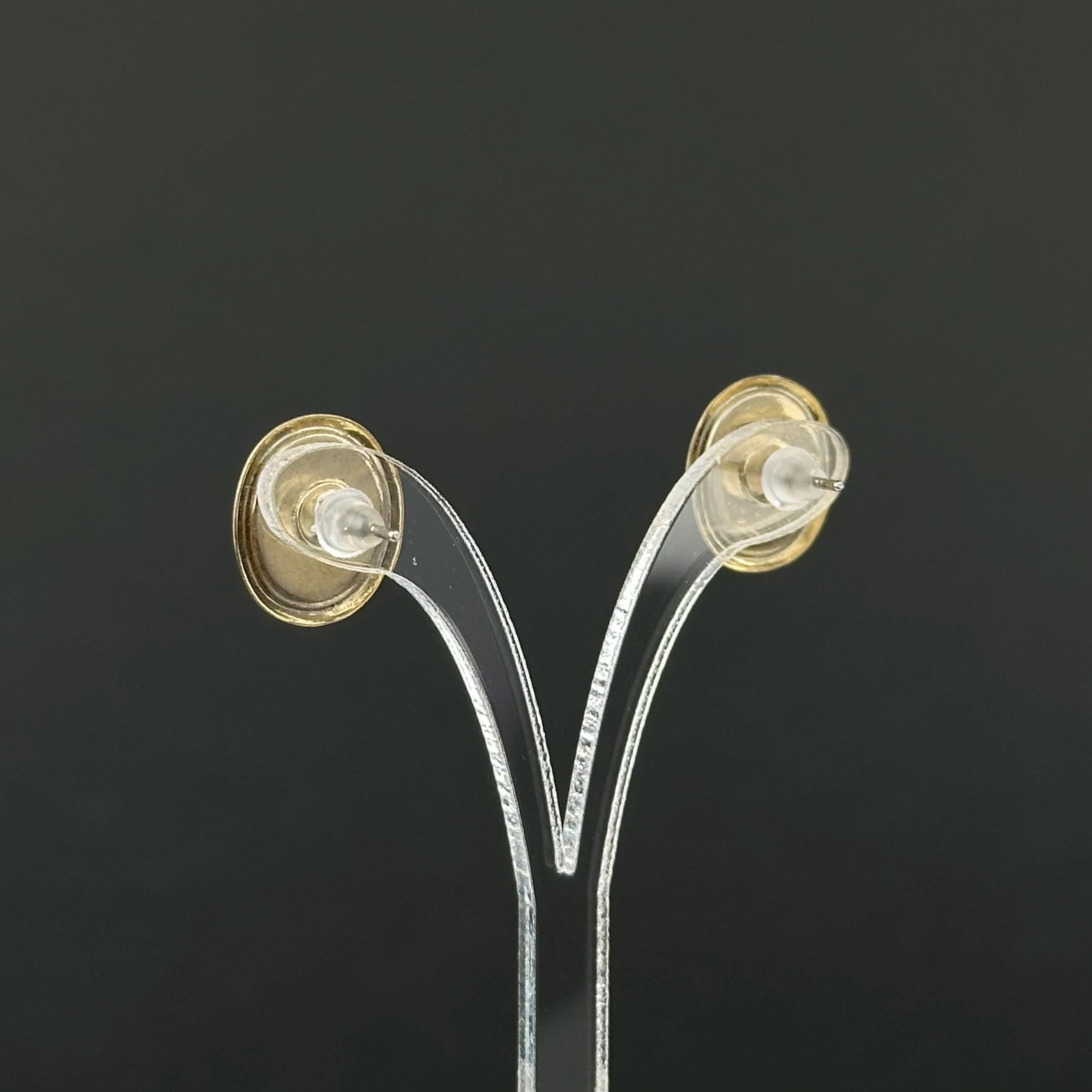 Vintage floral and black enamel small stud earrings