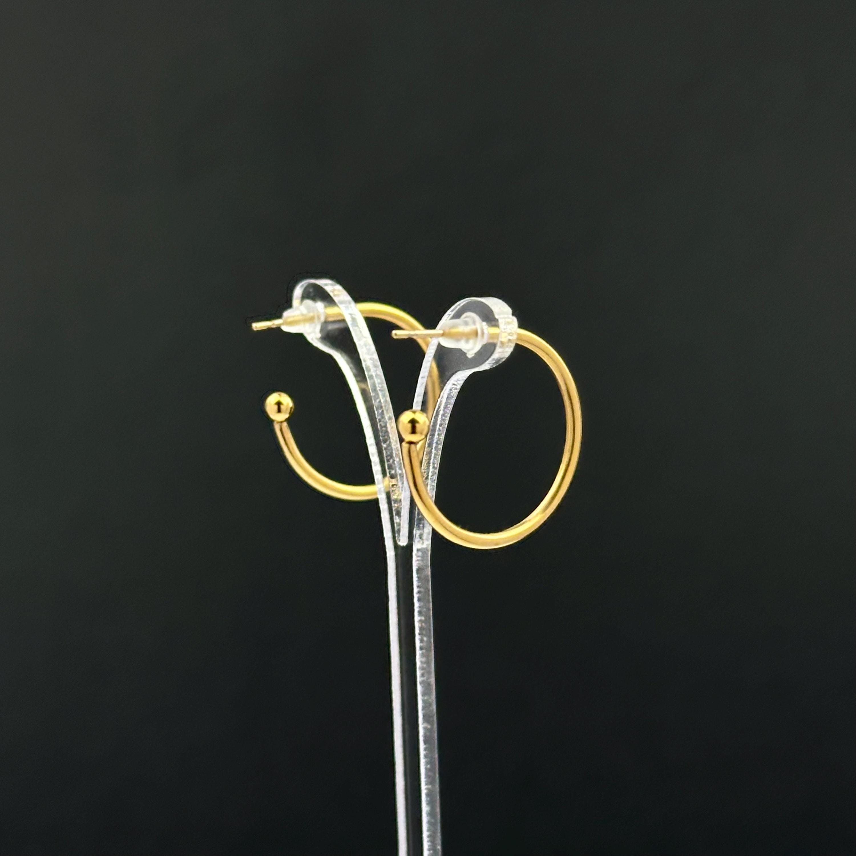 Vintage gold tone minimalist hoop earrings