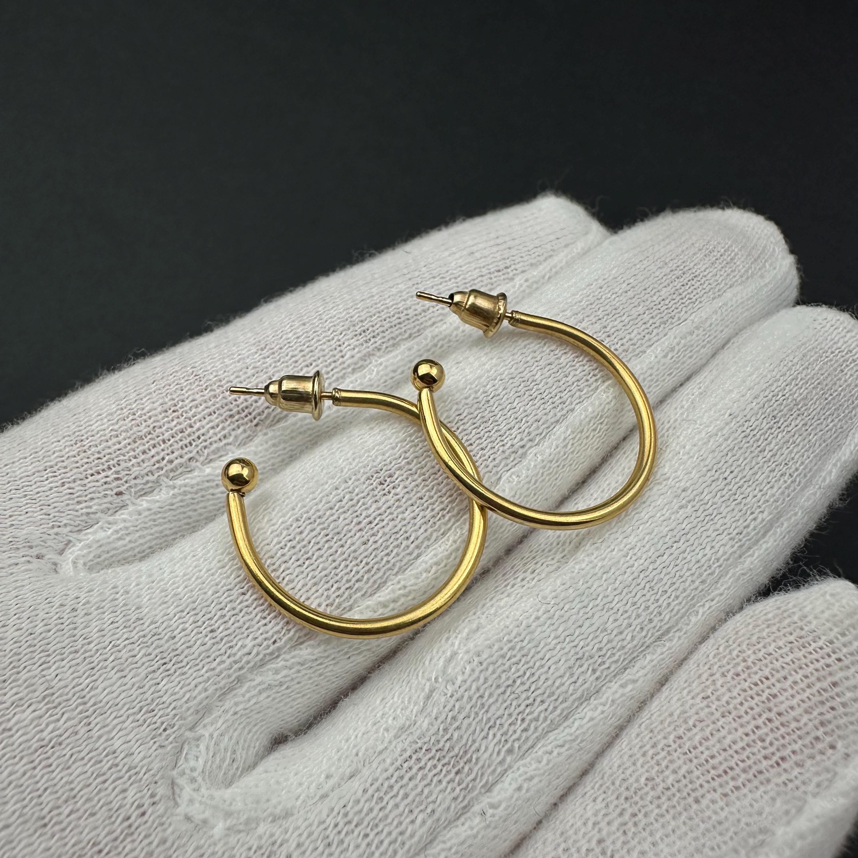 Vintage gold tone minimalist hoop earrings