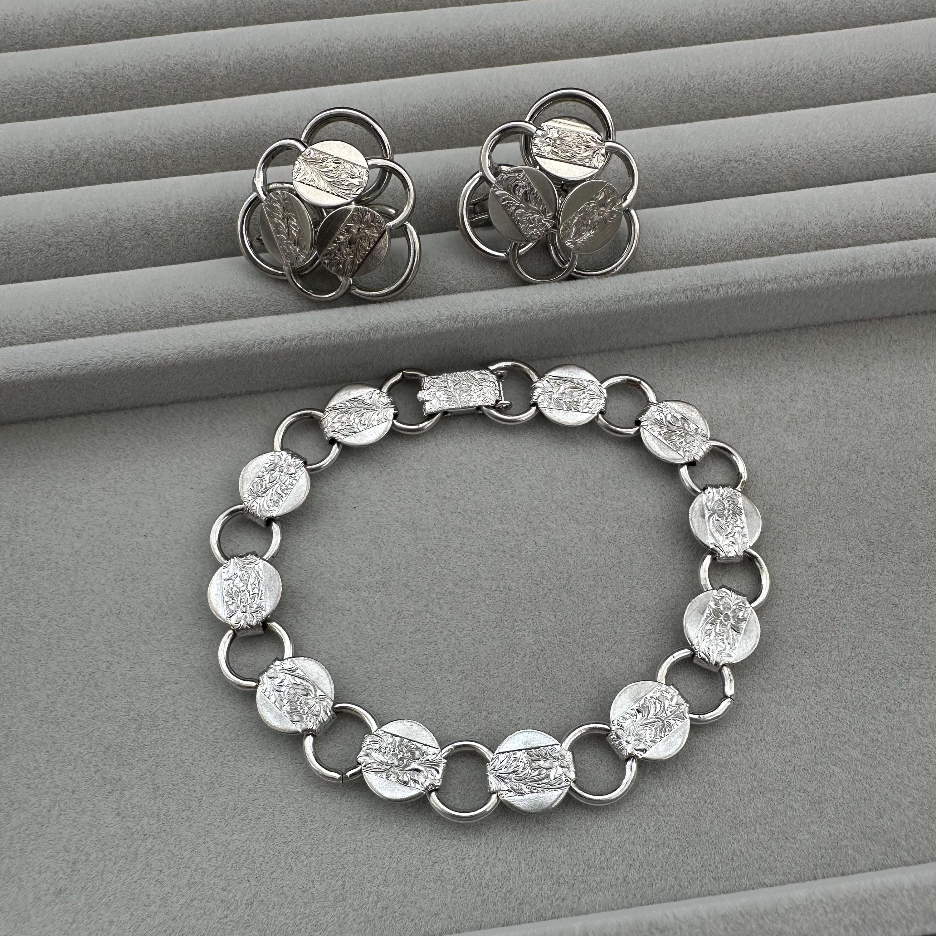Vintage Sarah Coventry silver tone jewelry set