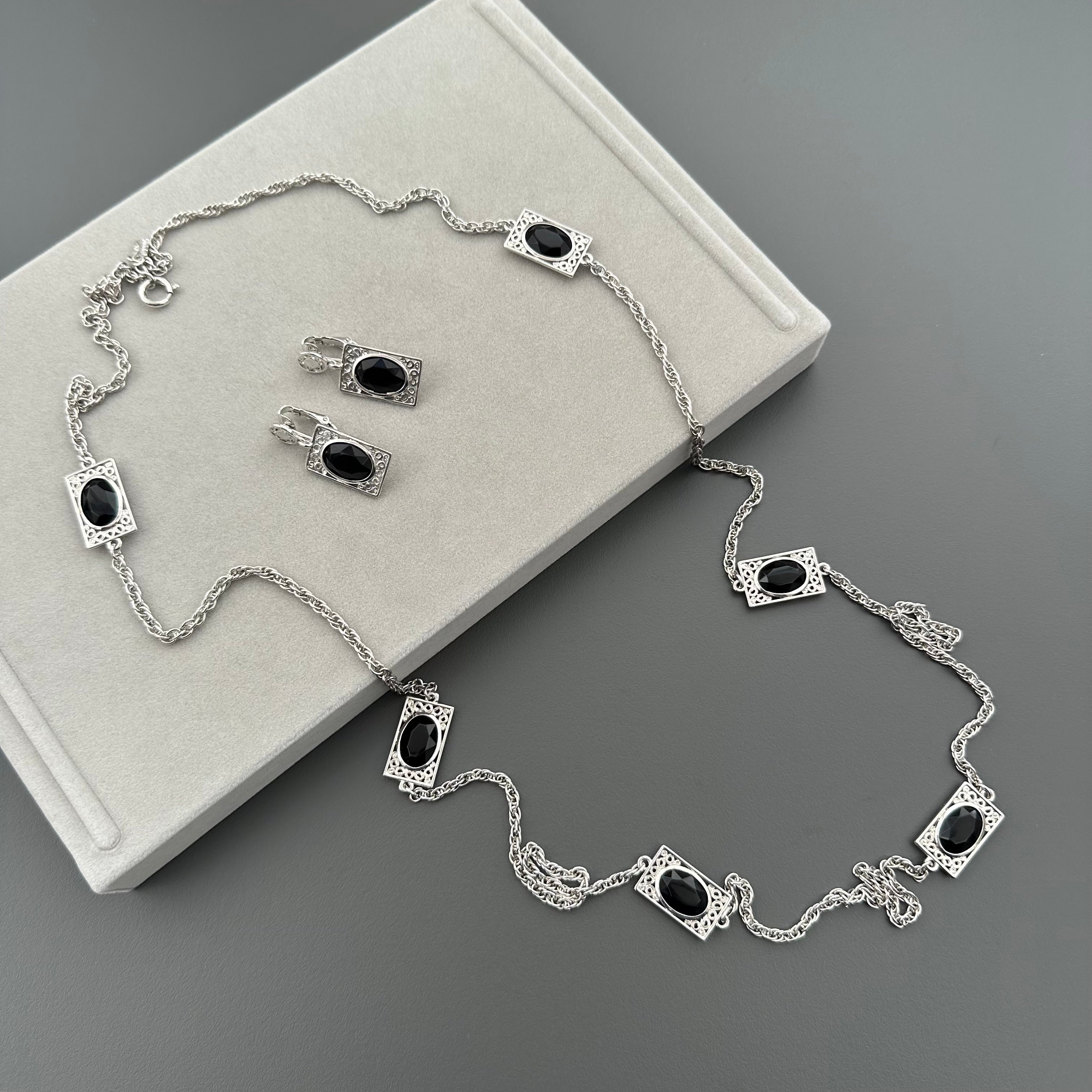 Vintage EMMONS silver tone and black necklace & clip on earrings set