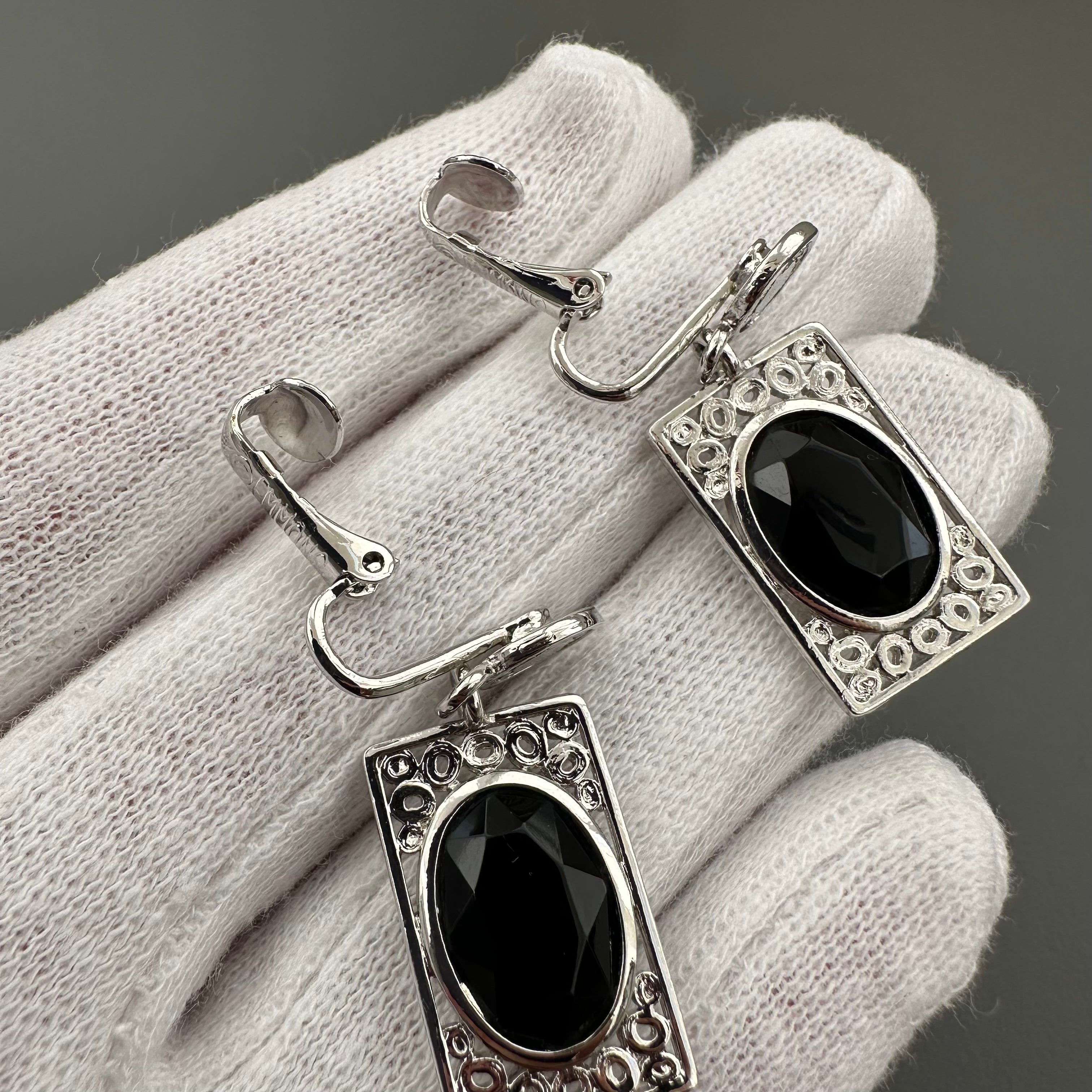 Vintage EMMONS silver tone and black necklace & clip on earrings set