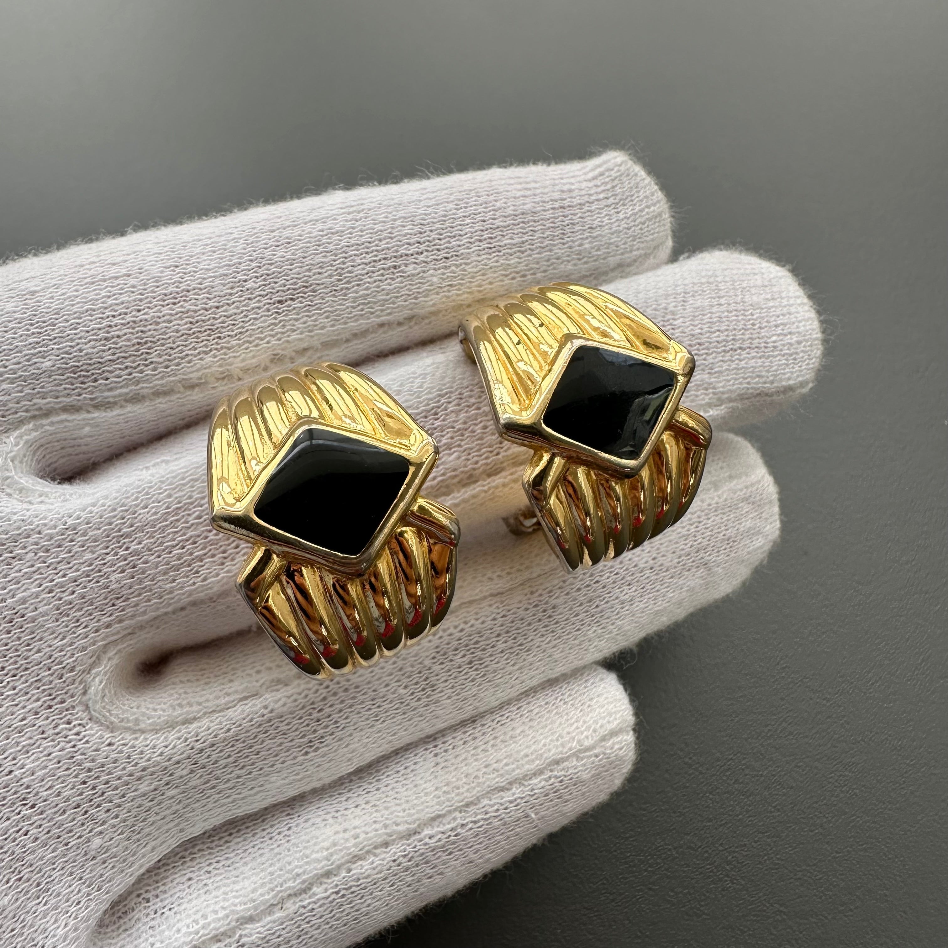 Vintage gold-tone and black textured hoop clip-on earrings