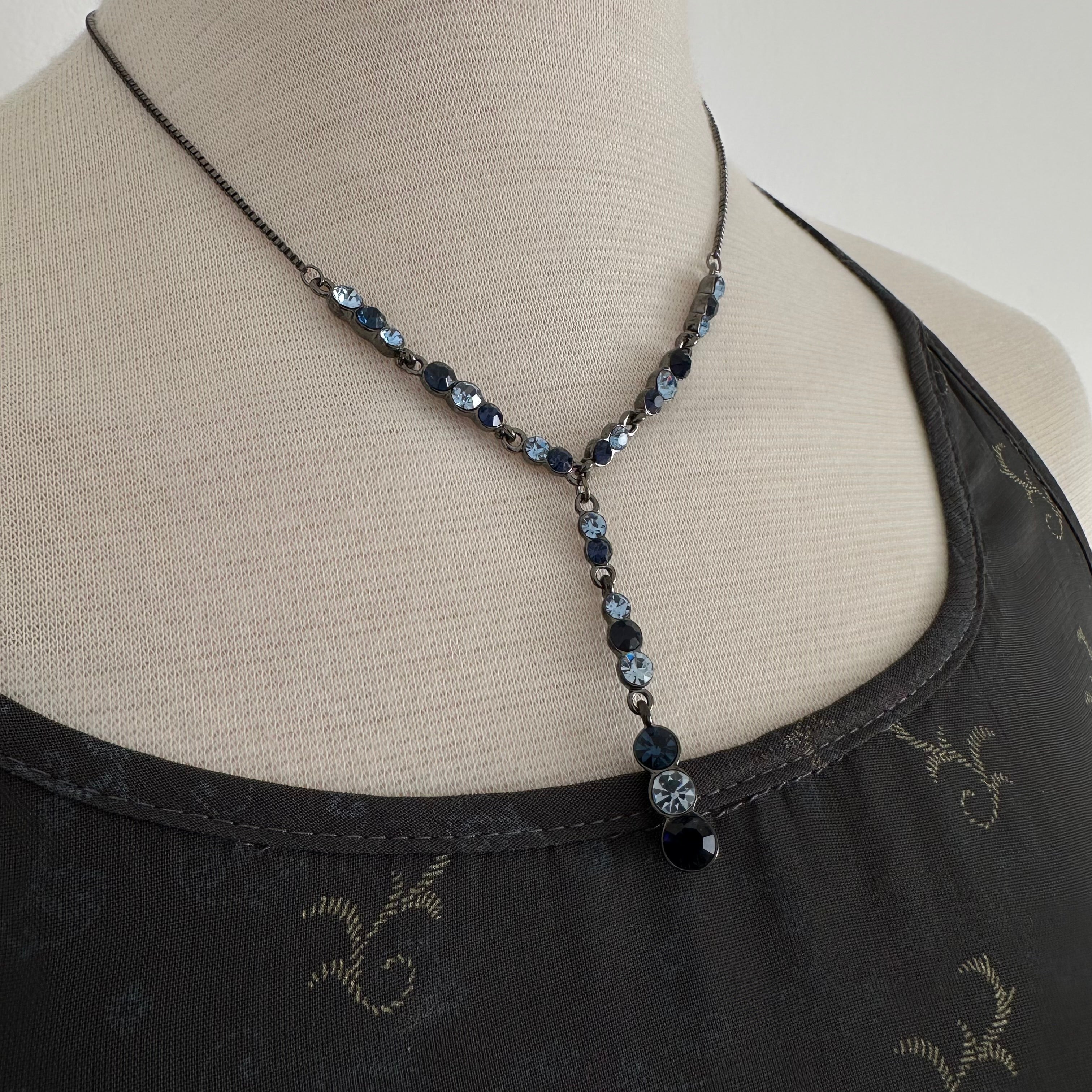 Vintage blue crystal Y necklace