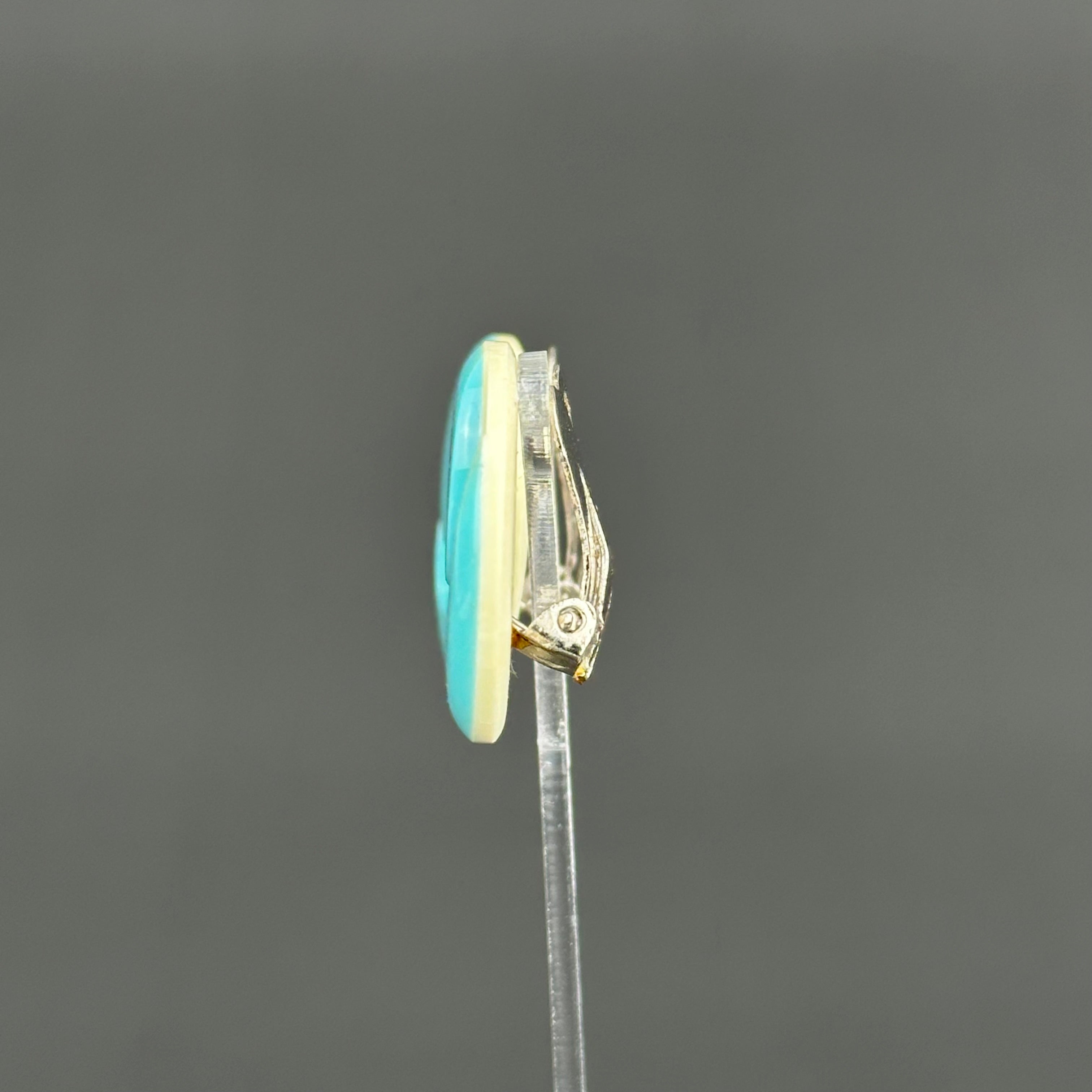 Vintage turquoise and creme round clip on earrings