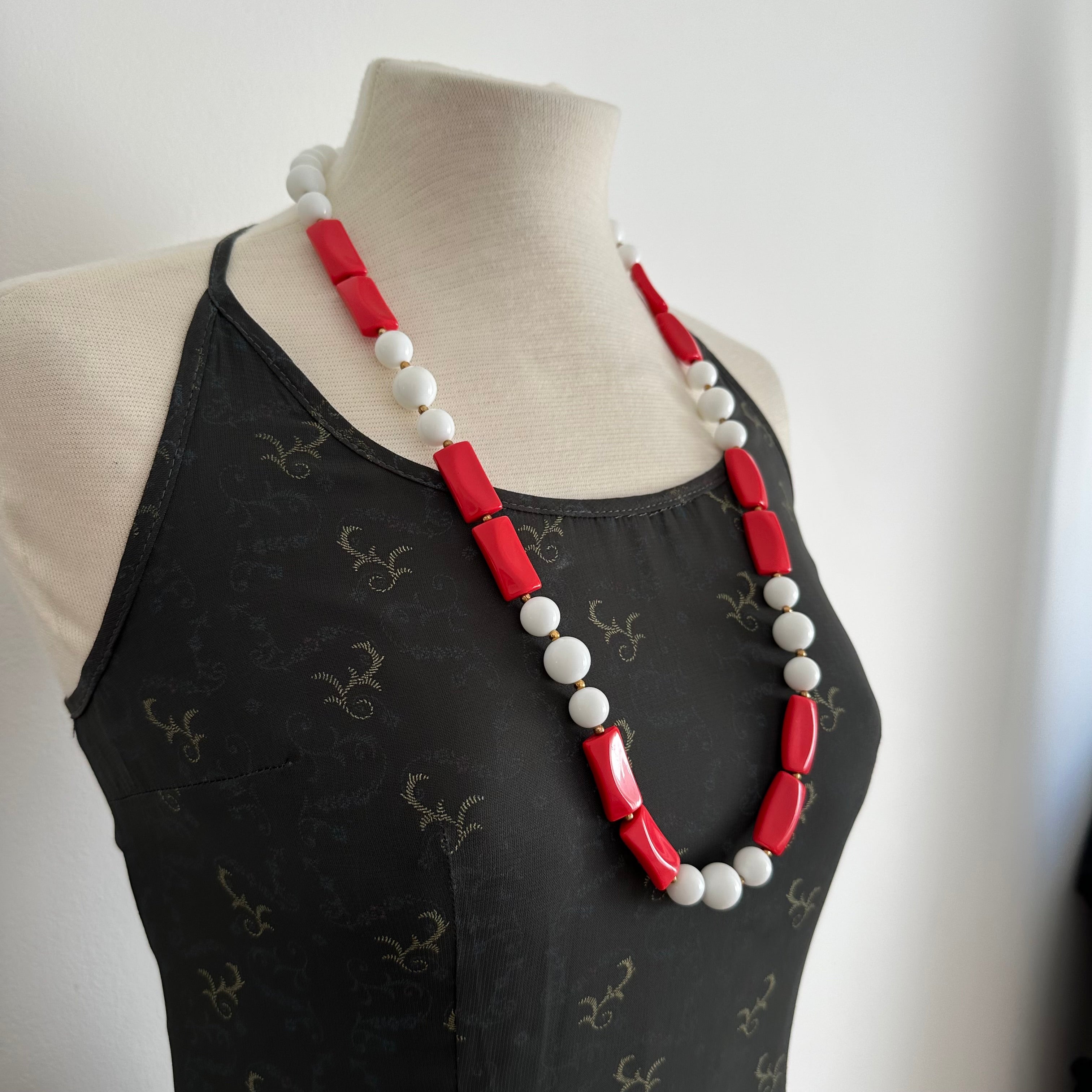 Vintage red and white plastic bead necklace