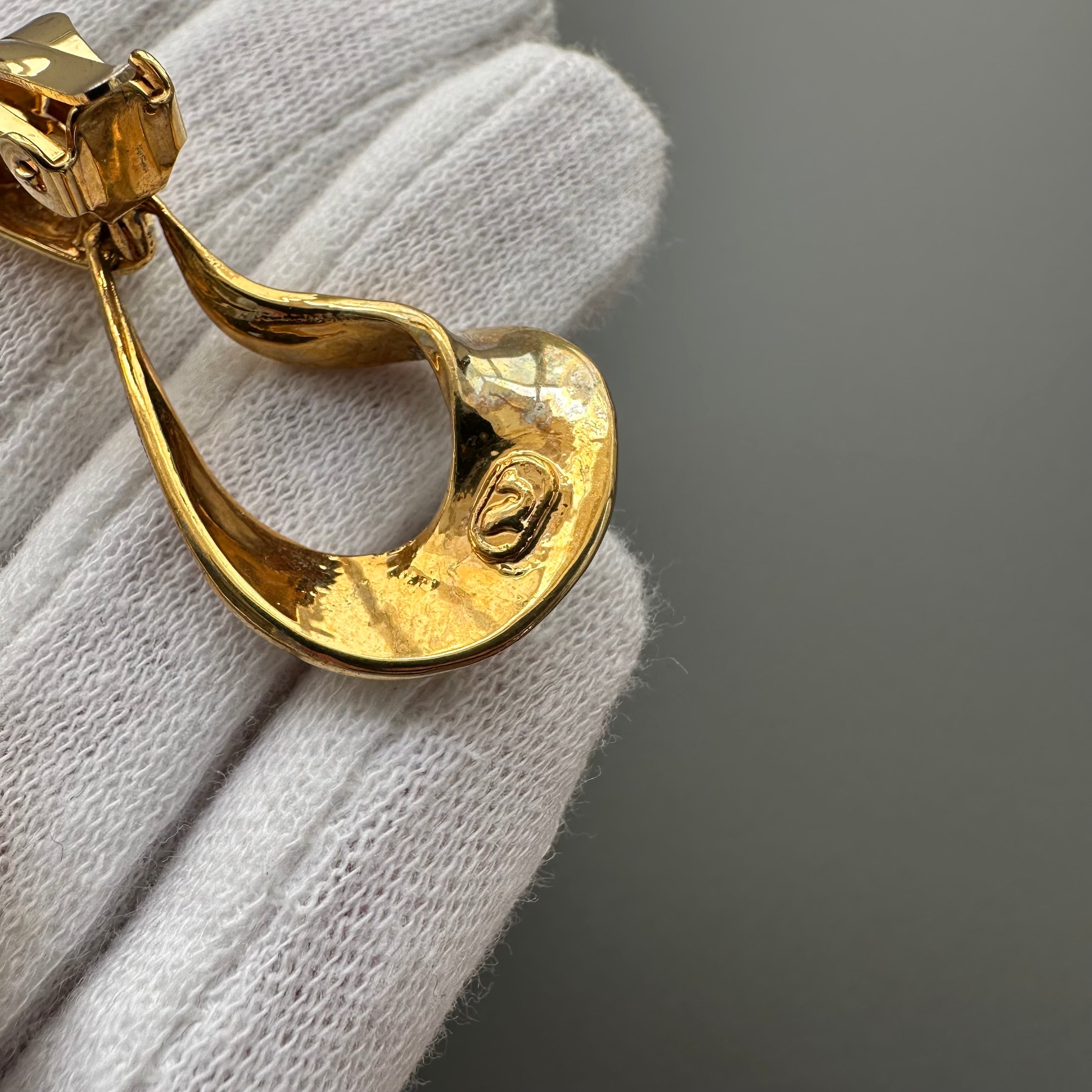 Vintage Dolphin Ore dangle drop clip-on earrings