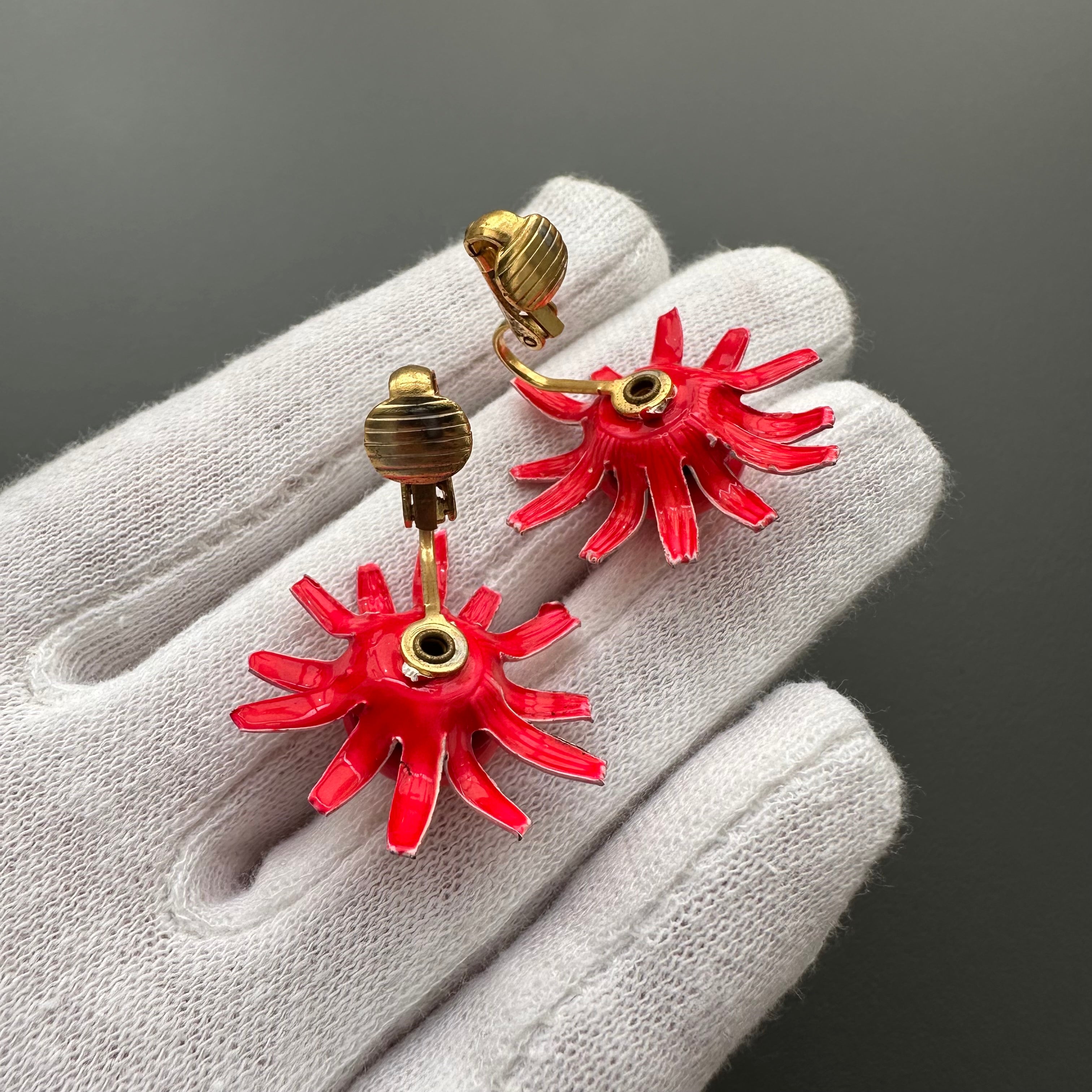 Vintage red enamel flower clip-on earrings