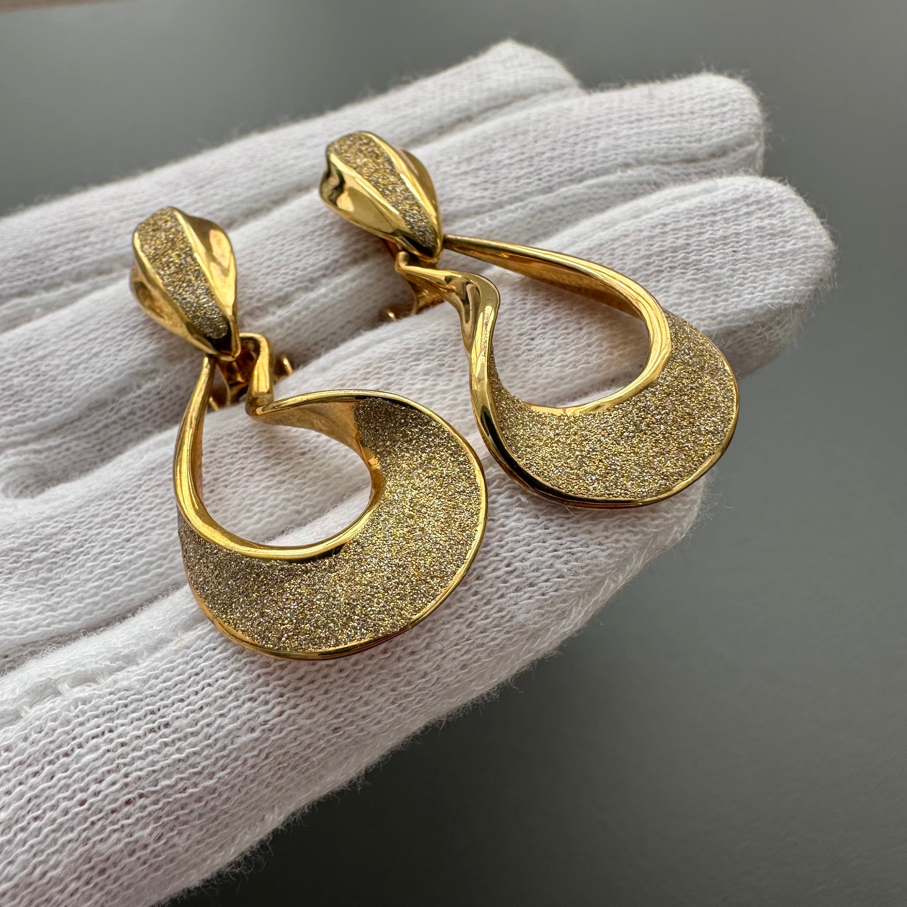 Vintage Dolphin Ore dangle drop clip-on earrings
