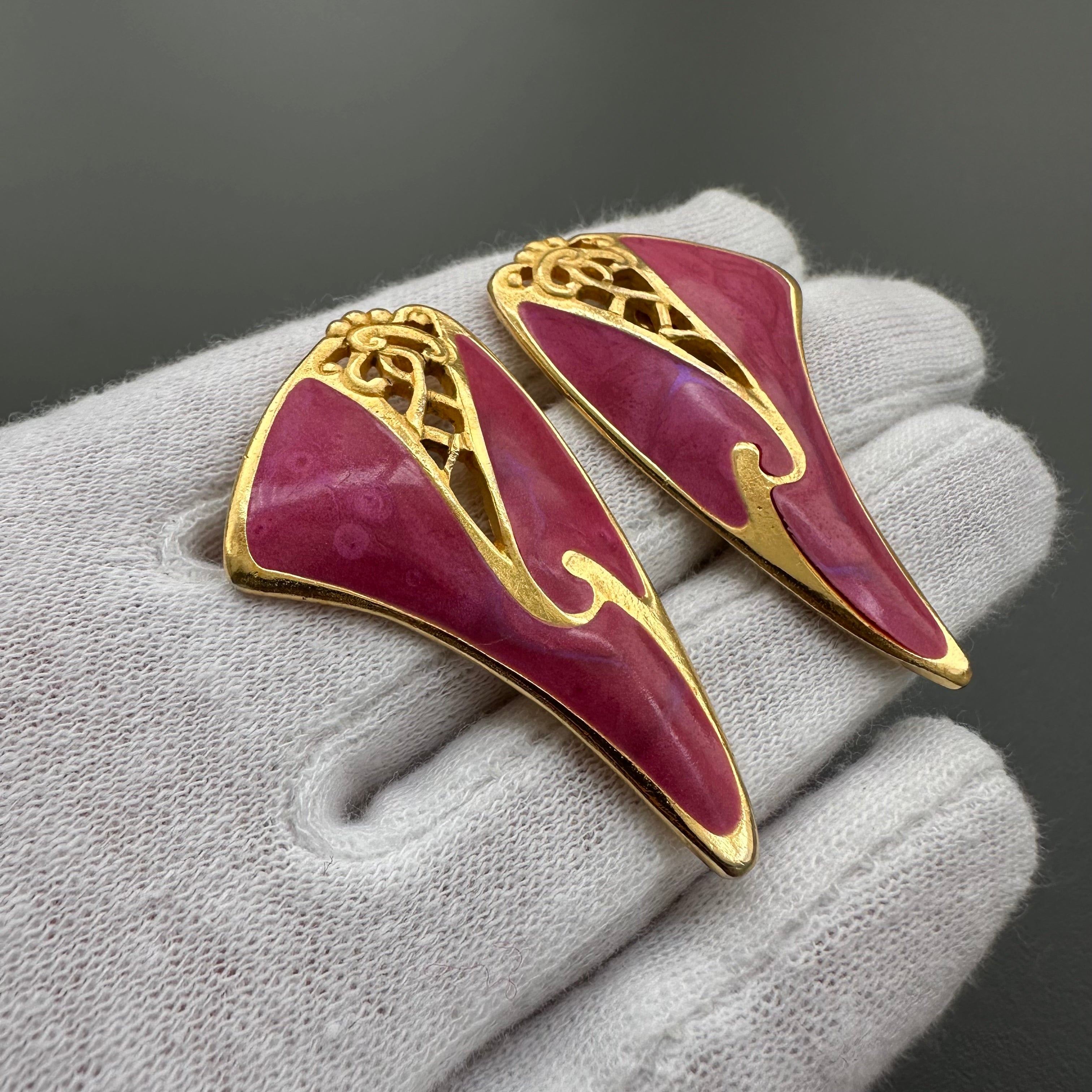 Vintage Berébi gold tone and pink enamel statement earrings