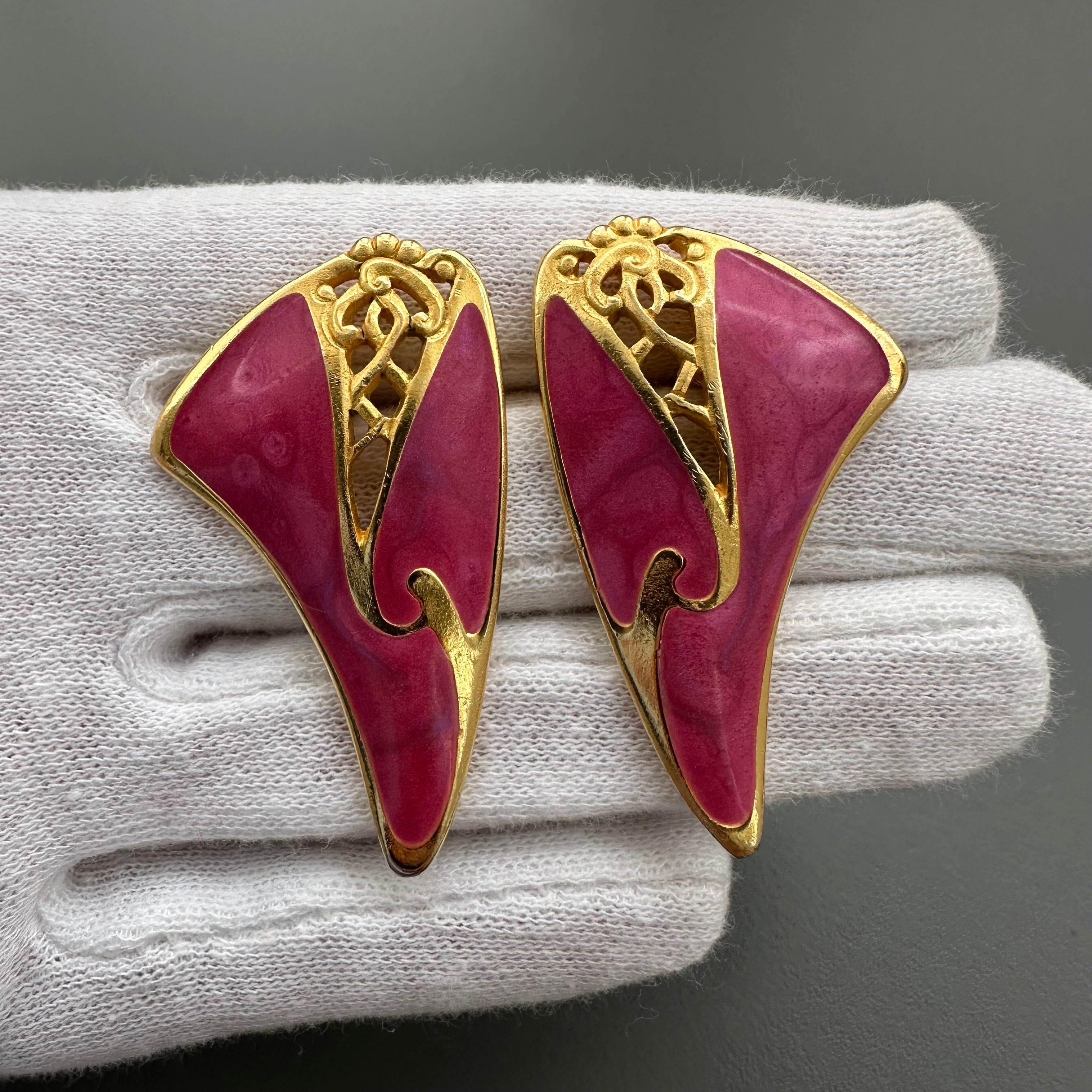 Vintage Berébi gold tone and pink enamel statement earrings