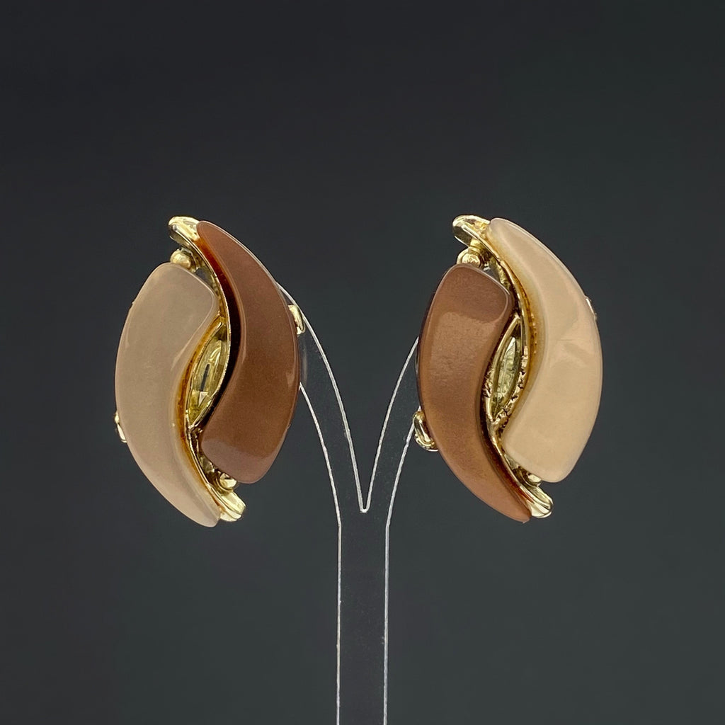 Vintage Lucite Clip On Earrings: Beige & Brown Costume Jewelry