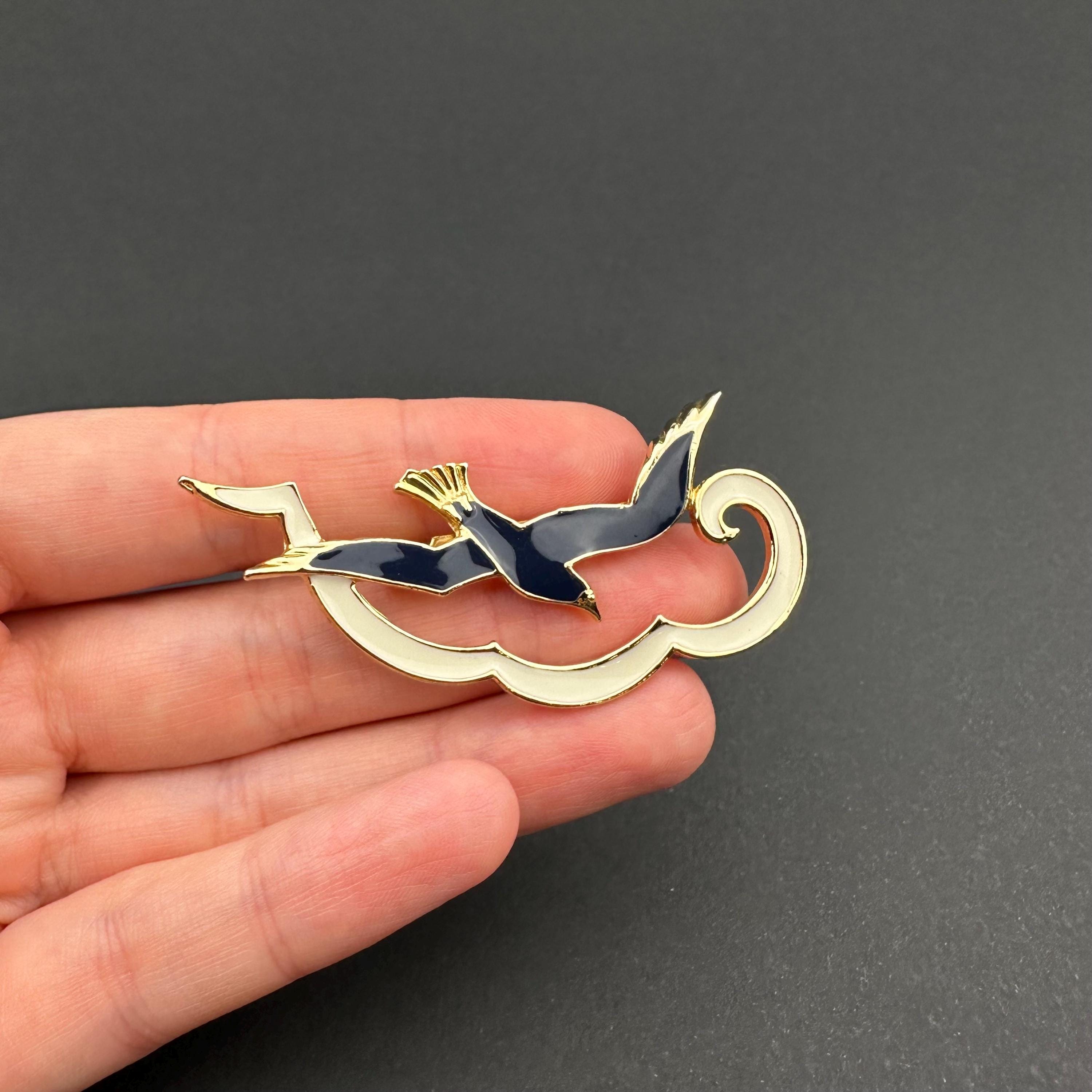 Vintage gold tone and blue enamel seagull brooch